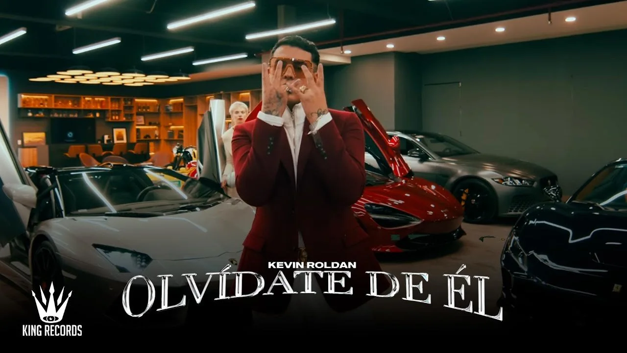 Kevin Roldan - Olvídate De  Él (Video Oficial)