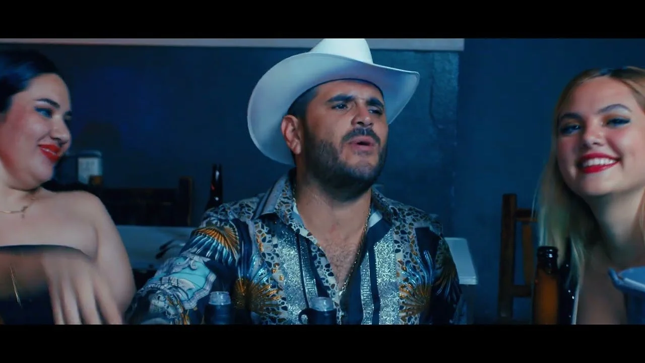 El Komander - Caricias de prepago (Video Oficial)