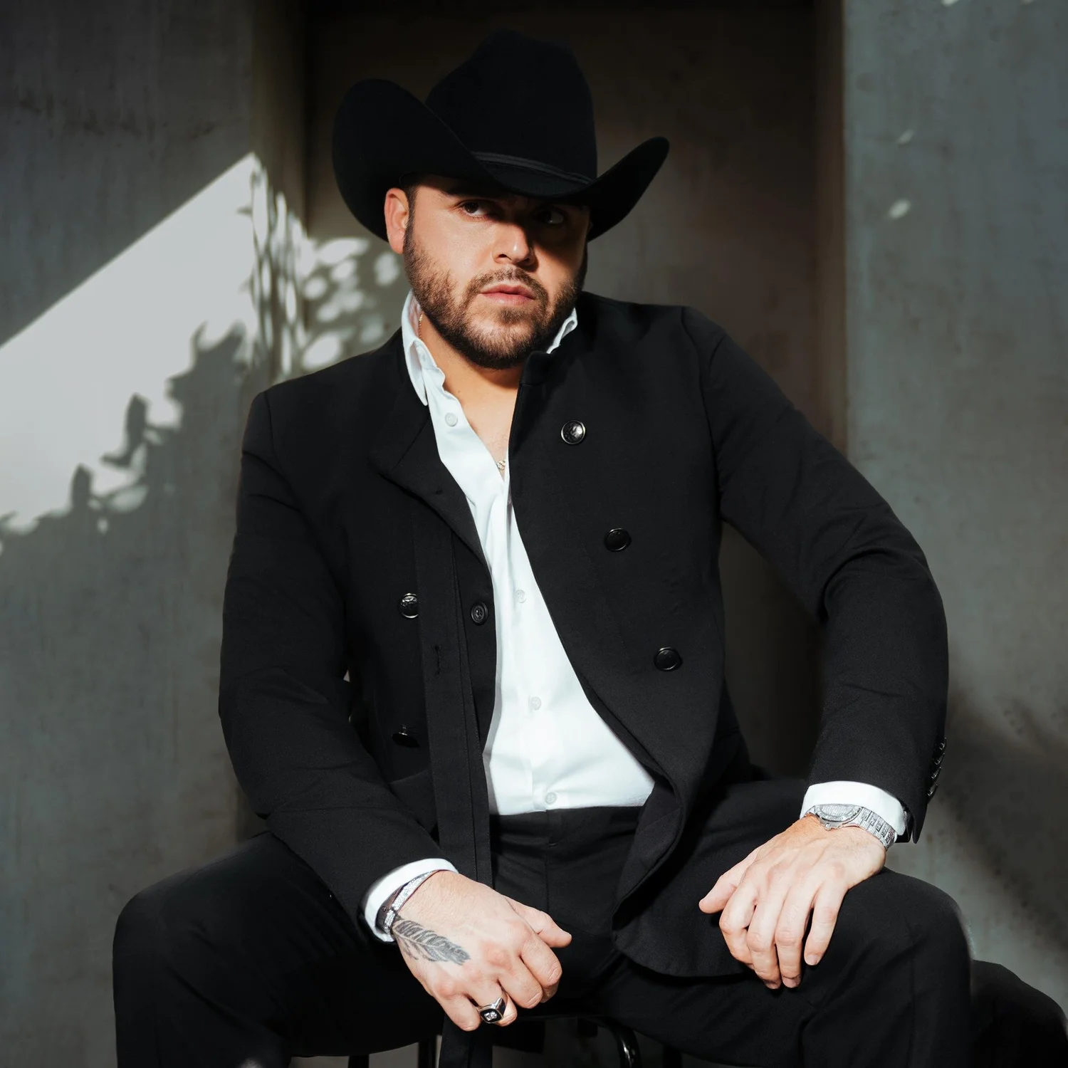 Gerardo Ortiz lanza su álbum #11 "No Tengo Rival" — Quality Music Latino - Jarastyle