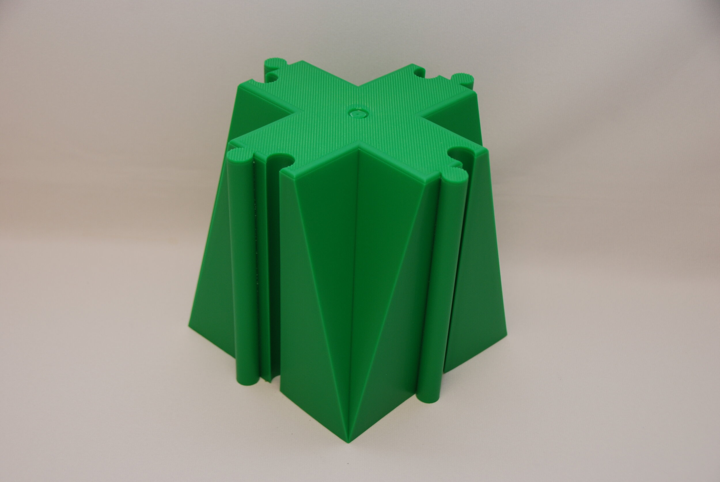 EVB-0066-1 Interconnector of 8 Shape Balance Beam.JPG