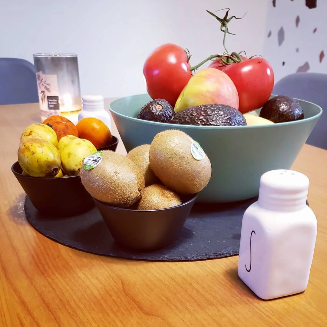 I came home today to find that my sweet husband had vacuumed, picked up around the house, and organized some if our fresh fruit on the dining room table. I'm so blessed and grateful to be living life with someone so thoughtful. Thank you, @tonychedra