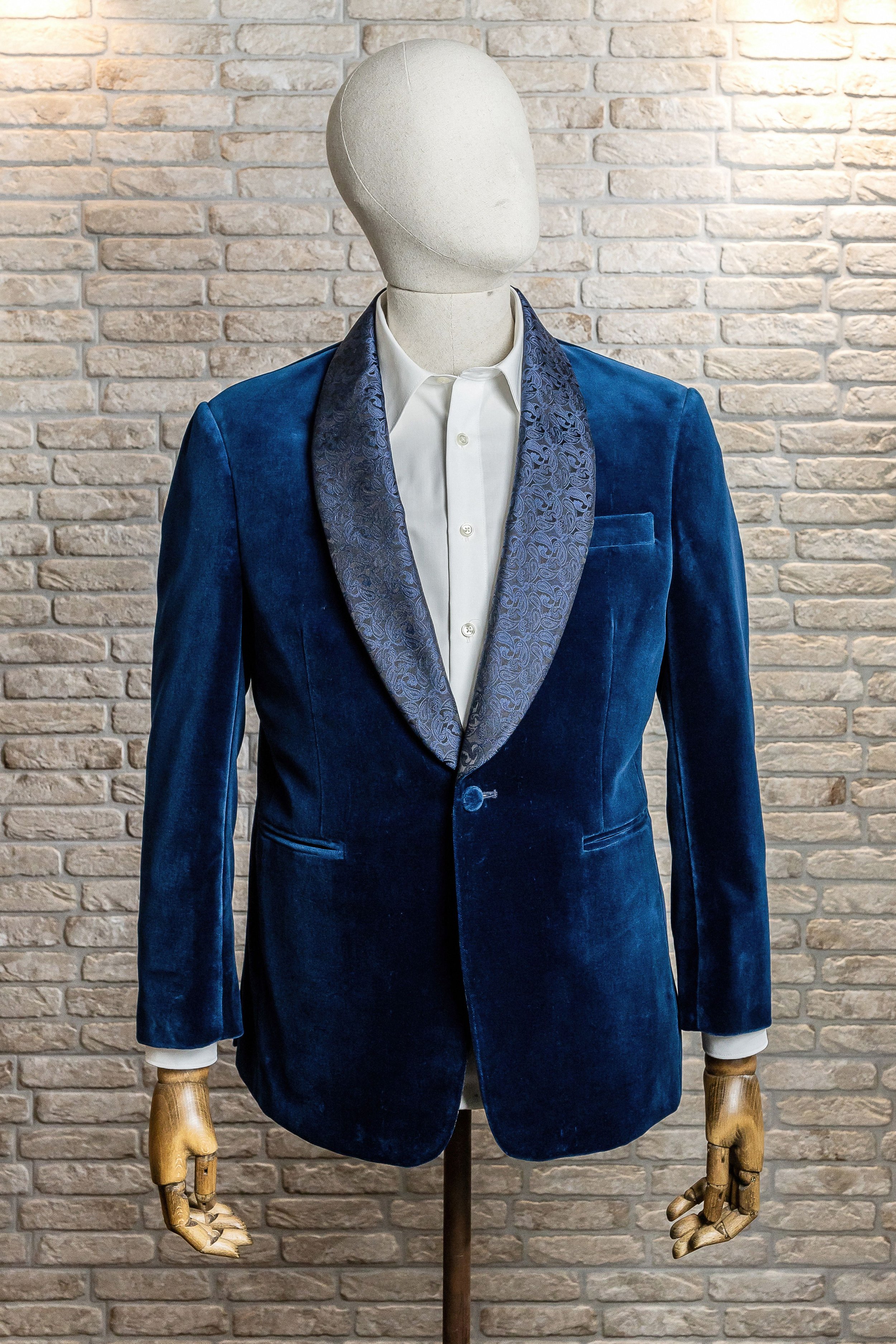 Blue Velvet with Printed Silk Lapel.jpg