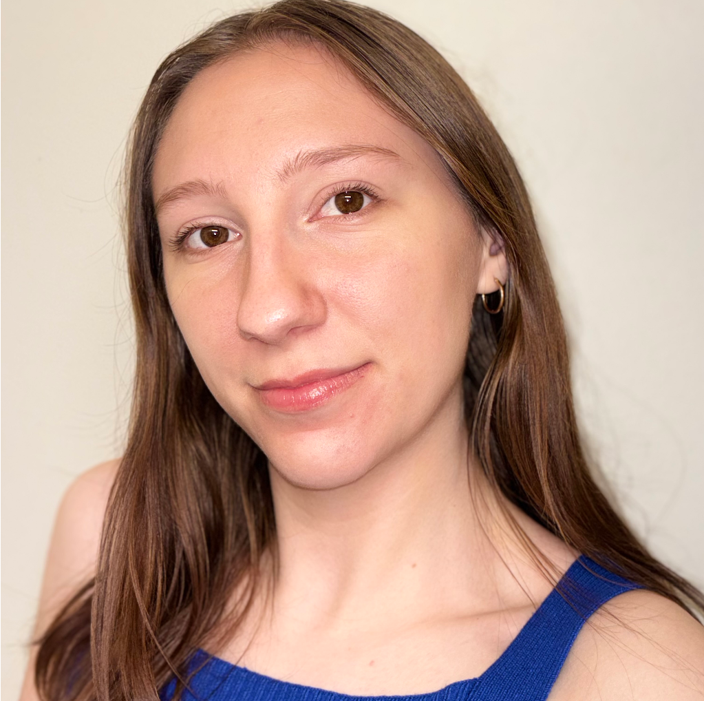 Dana Headshot