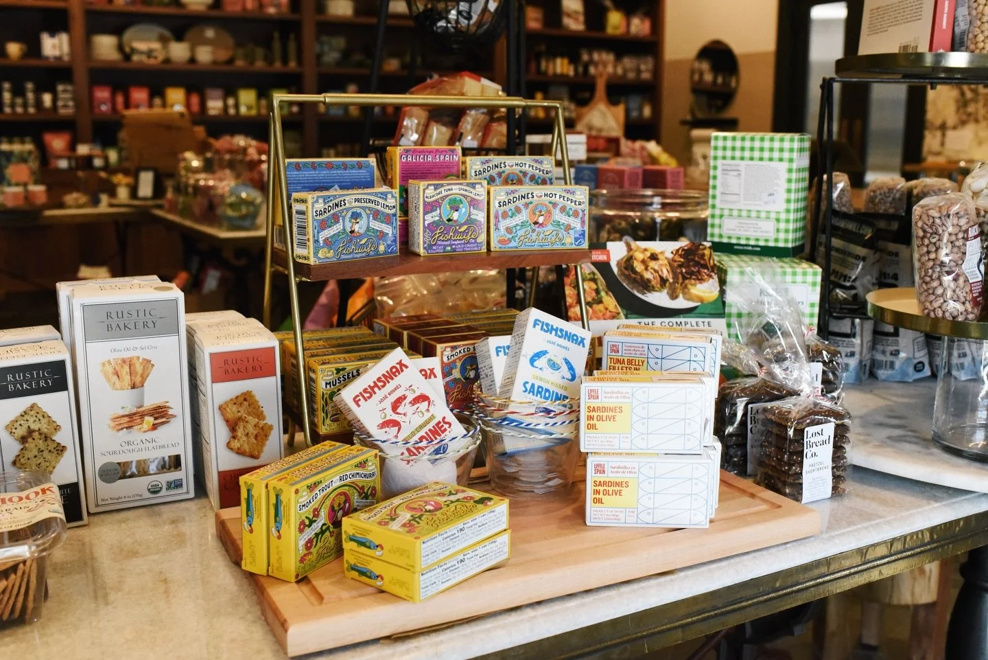 Tinned fish has our &hearts;️
Grab your favorite &amp; some crackers and you have the perfect on the go snack. Come shop with us this weekend from 10-6 🐟