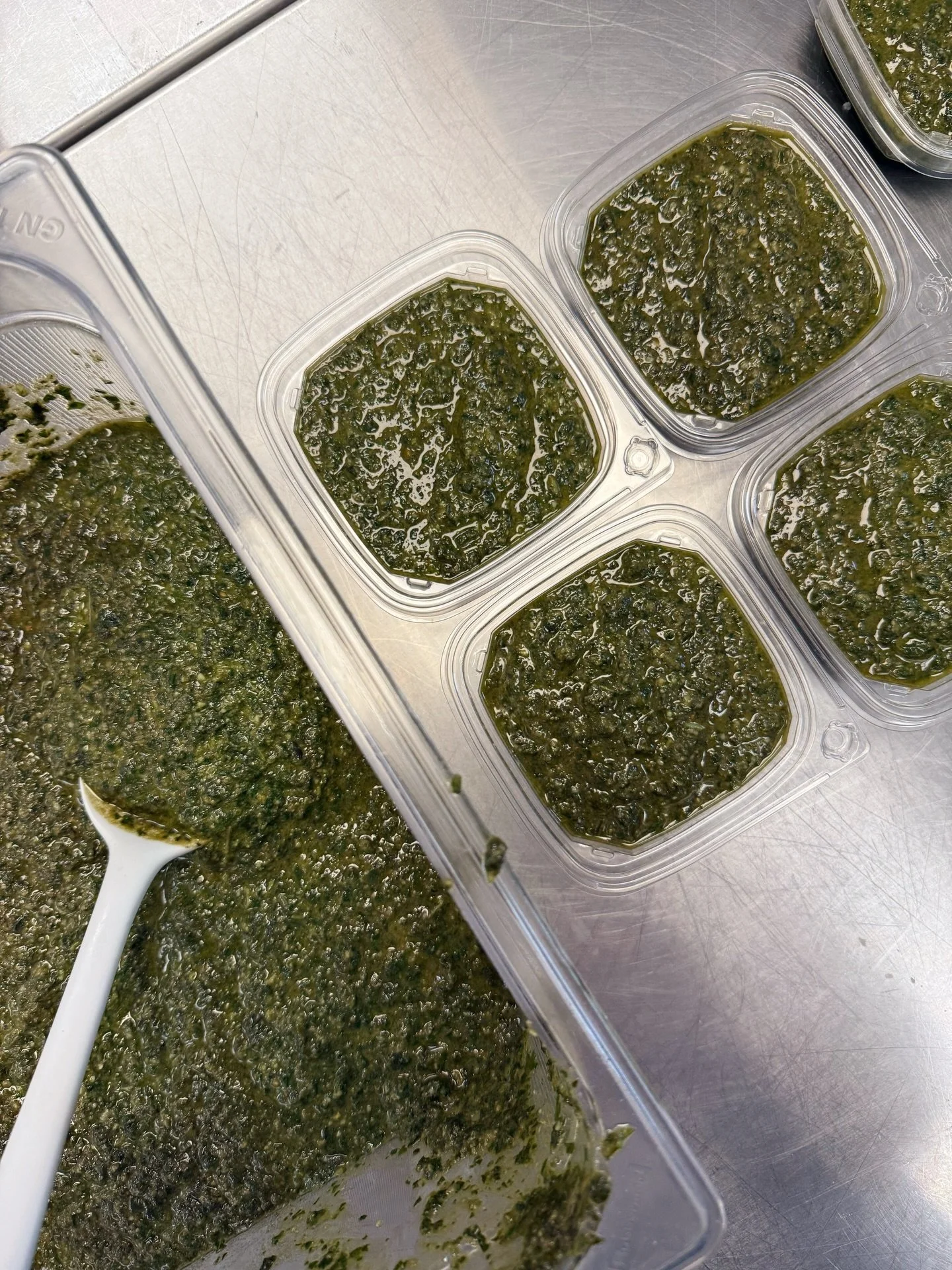 Another day another freshly made batch of pesto with local basil 🌿