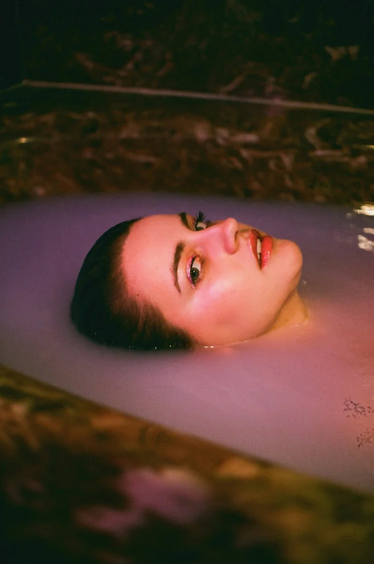 GRUNGE AND ART - PURPLE LAGOON