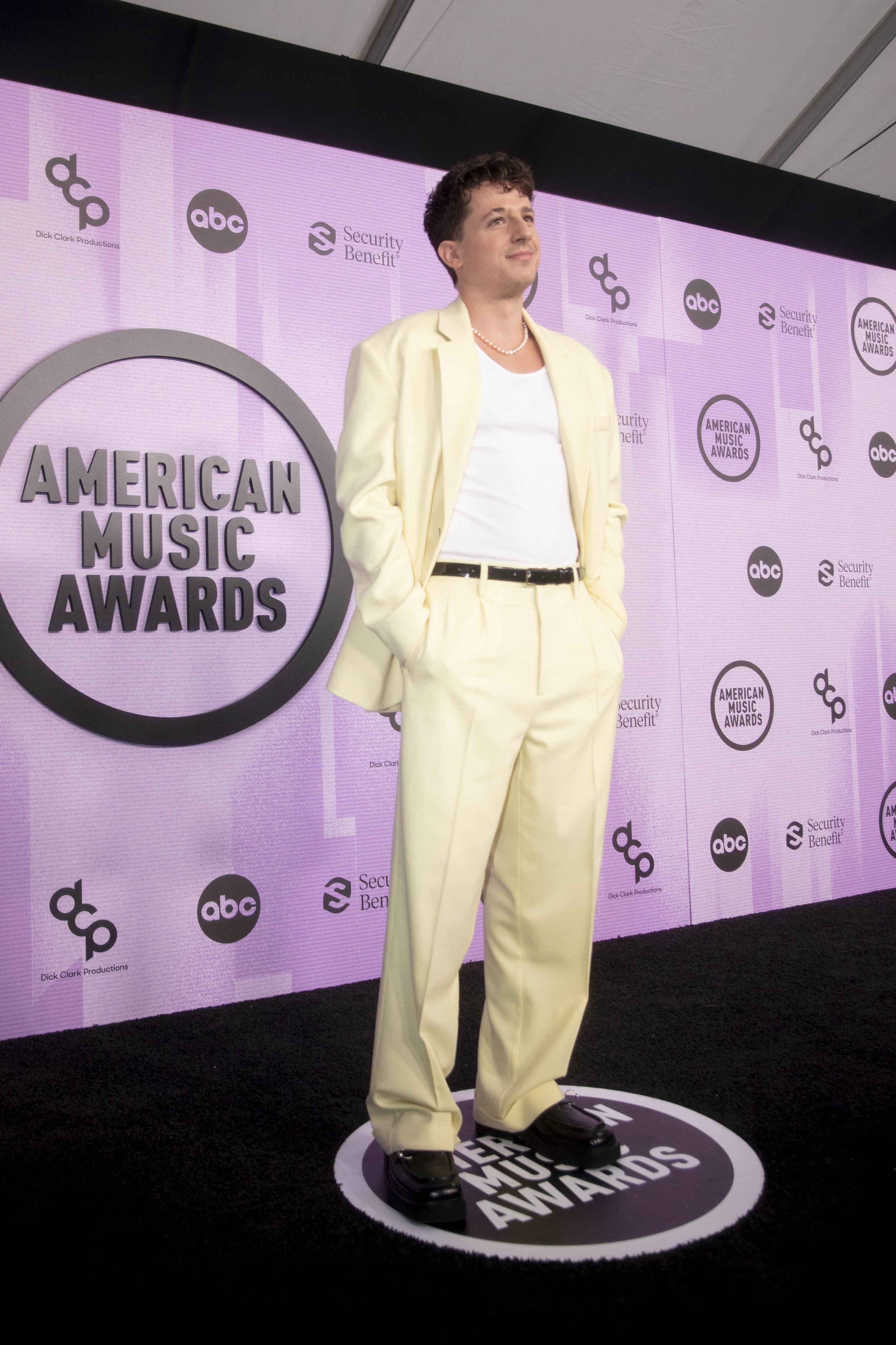 CHARLIE PUTH AMAS
