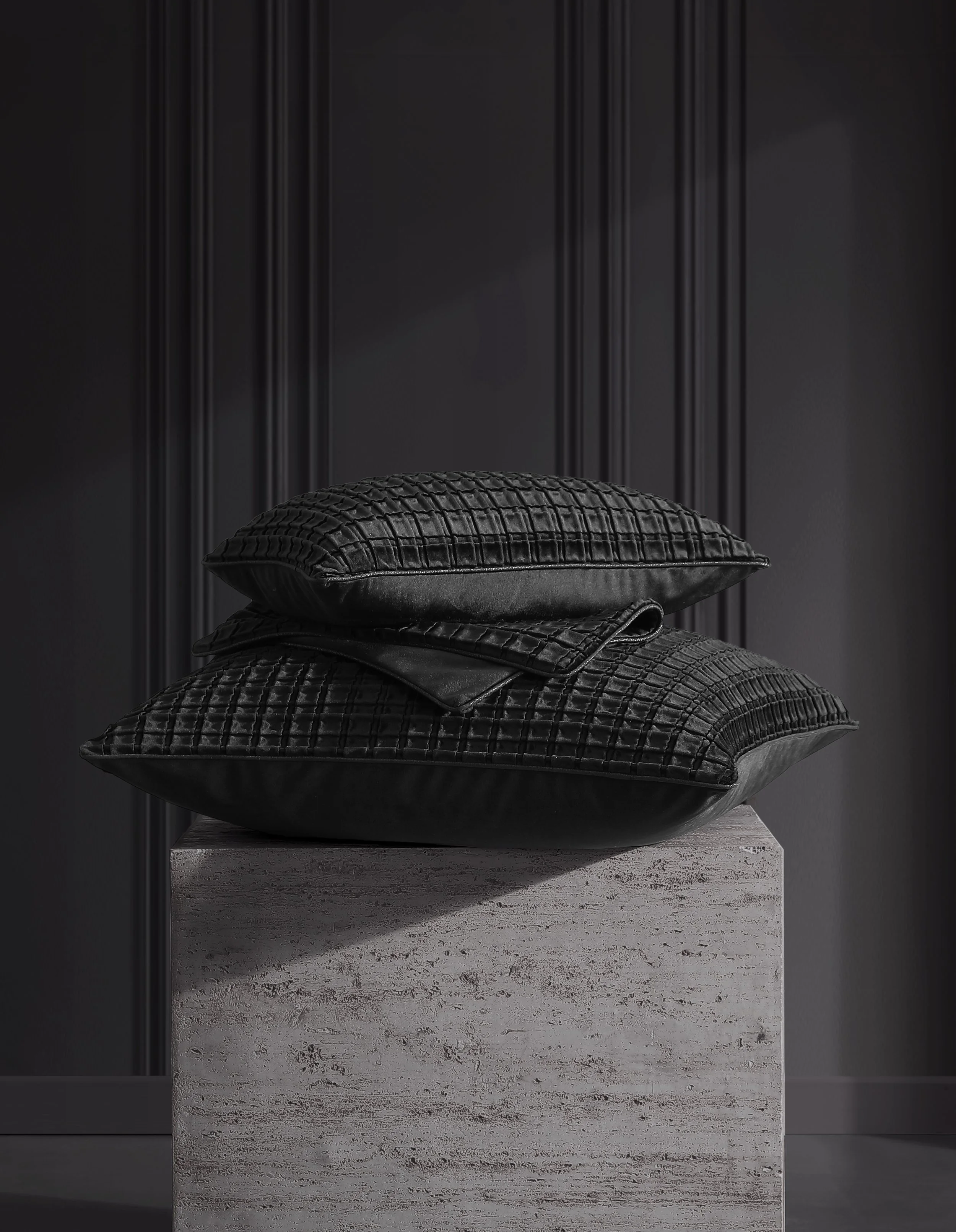 DV-OPULENCE BLACK-STACK SHOT.JPG