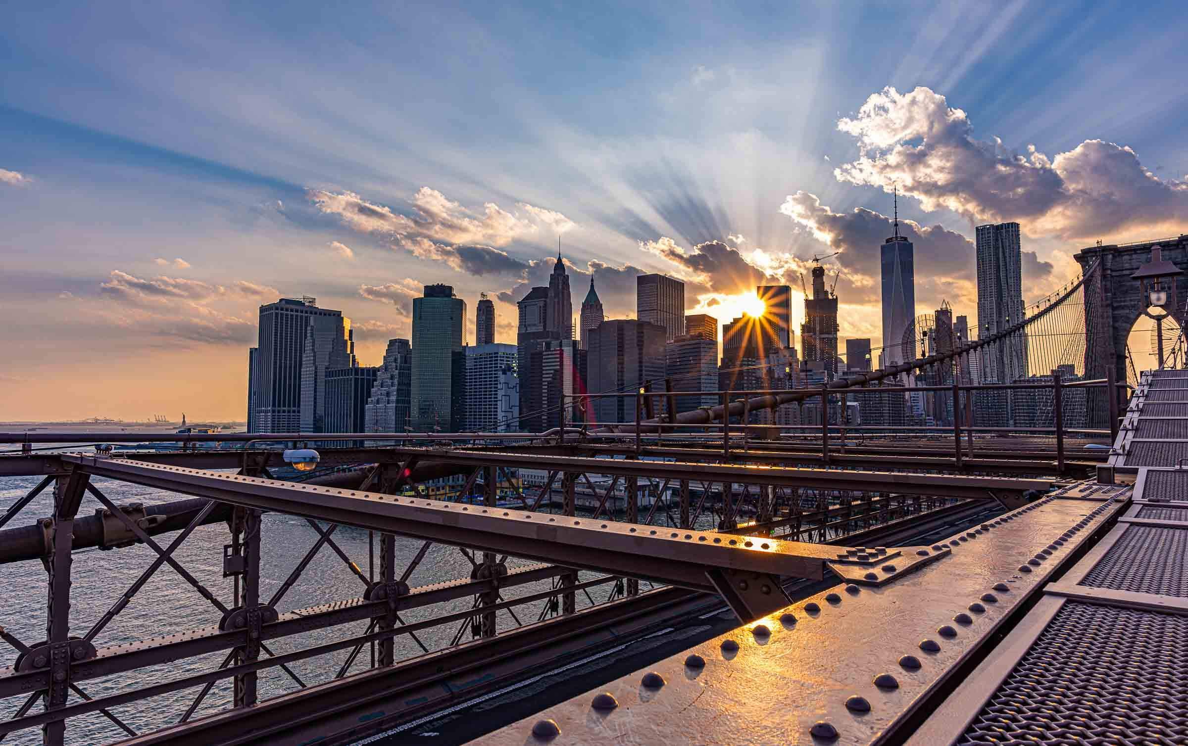 sunbeams on the brooklyn bridge