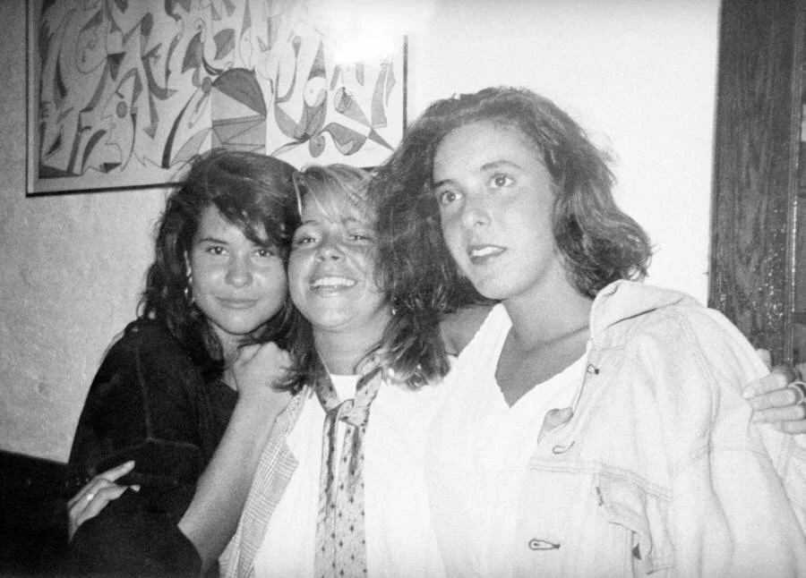 jennifer-levin-with-friends.jpg