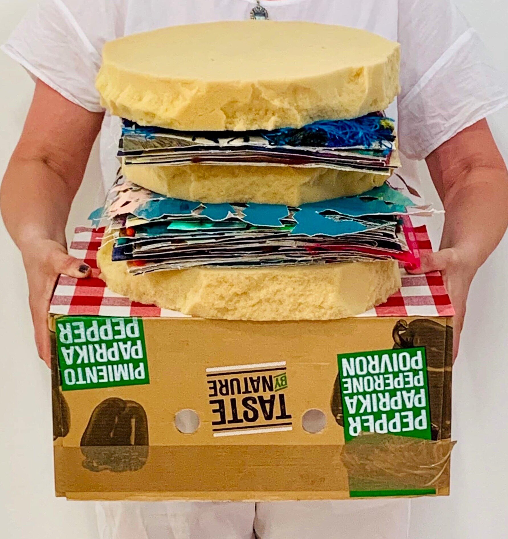 Hamburger, 2019, 43 x 39 x 29cm, textilesculpture