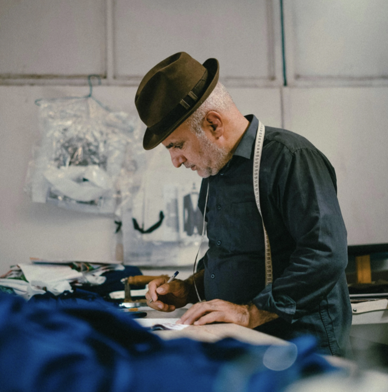 DEFINING: SUITING V SHIRTING 