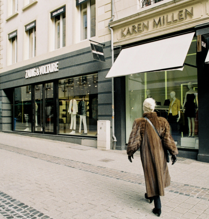 FAST FASHIONS TRAIL OF DIRT 