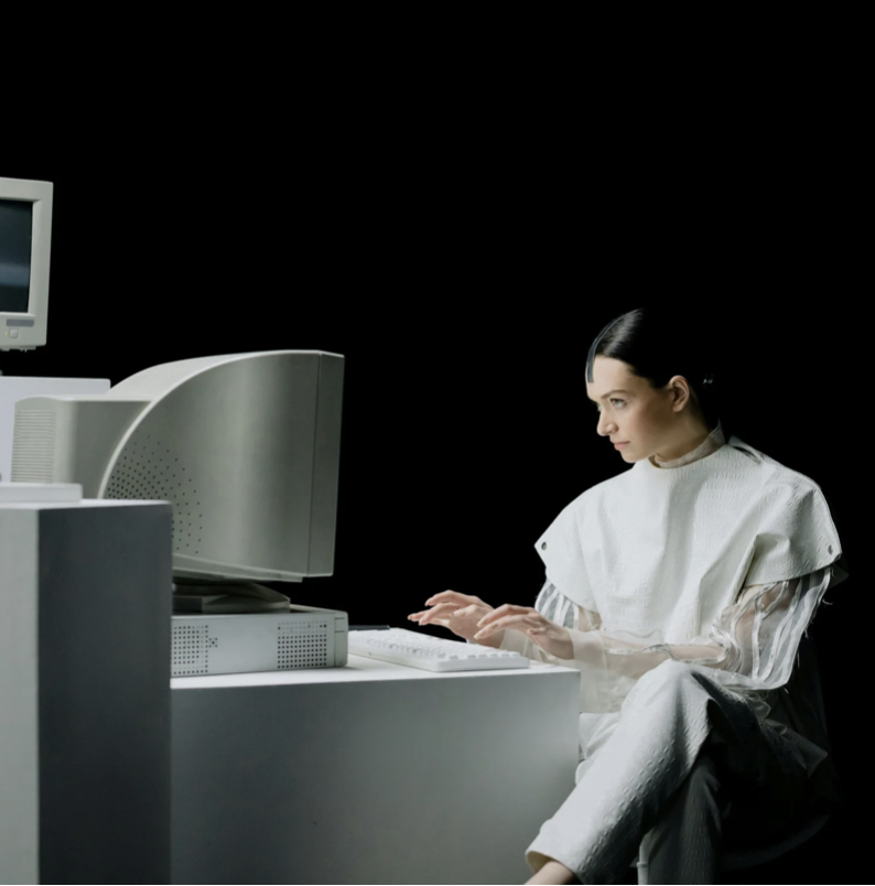 5 FASHION CRITICS YOU SHOULD KNOW 