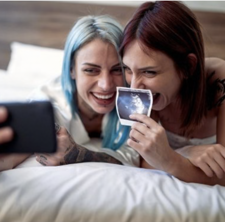 Pregnancy Announcements in Style 