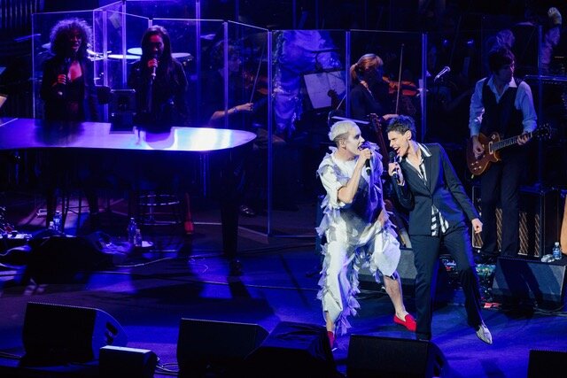IOTA and Deborah Conway in the SSO David Bowie Concert