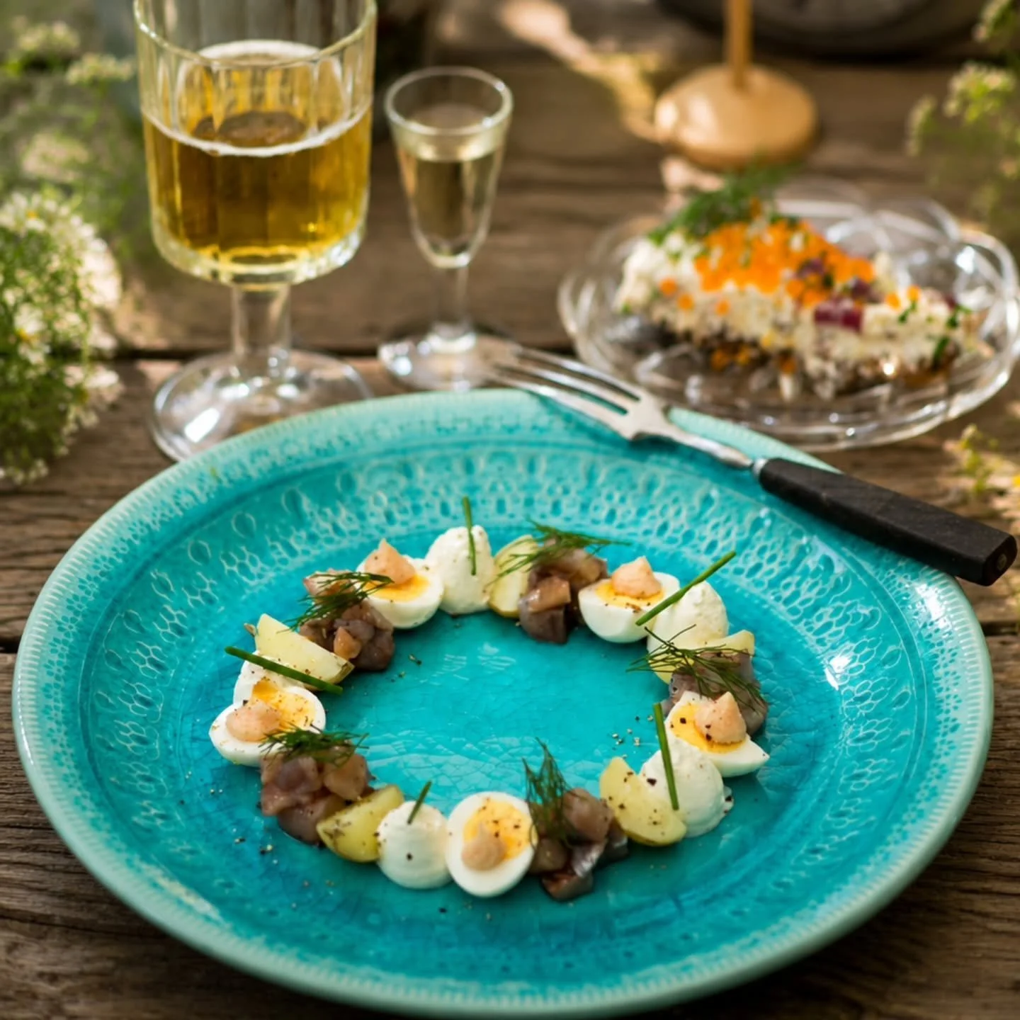 Midsommar! ☘️🌷

Vill du f&aring; en massa tips till midsommarbordet?

Kommentera &rdquo;Midsommar&rdquo; s&aring; kommer l&auml;nken i din inbox h&auml;r p&aring; Instagram 😊.

H&auml;r kommer ett urval av allt gott som jag har f&ouml;rberett tille