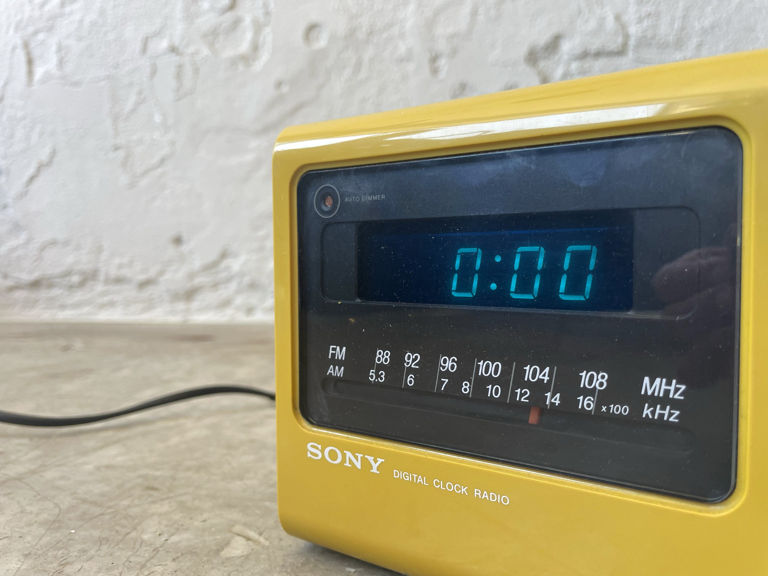 Radio SONY 5.jpg