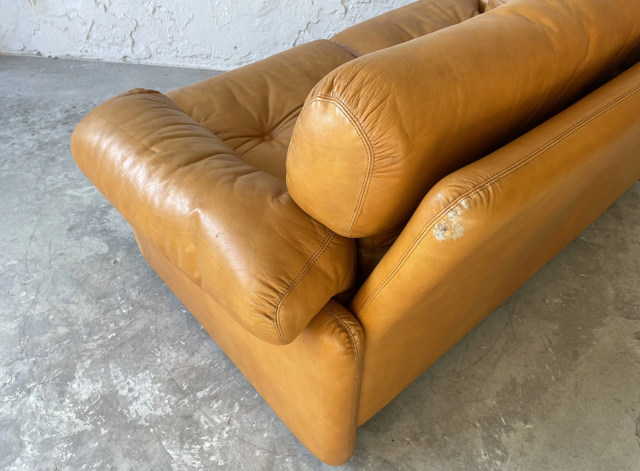 Sofa mostarda 7.jpg
