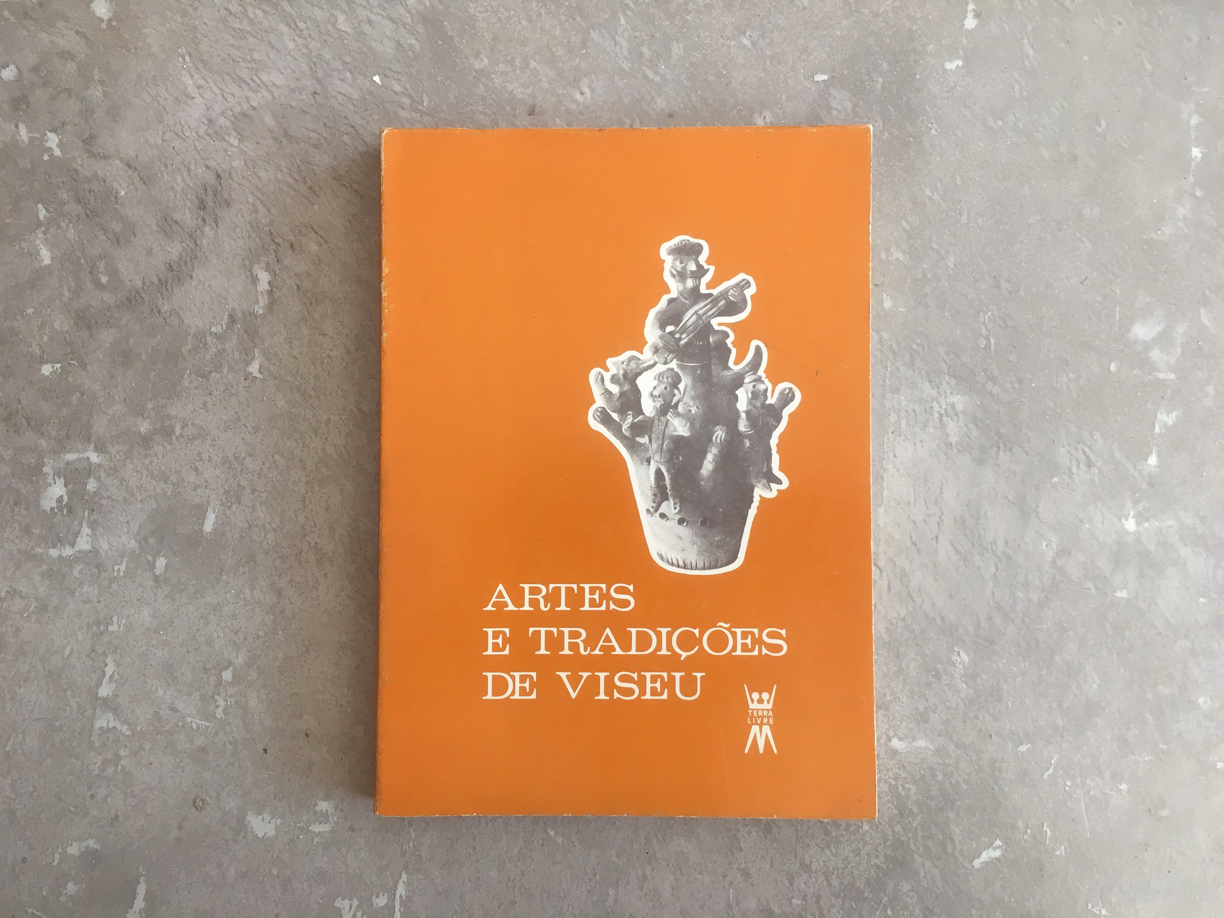 LIVRO colecção Artes e Of 3.jpg
