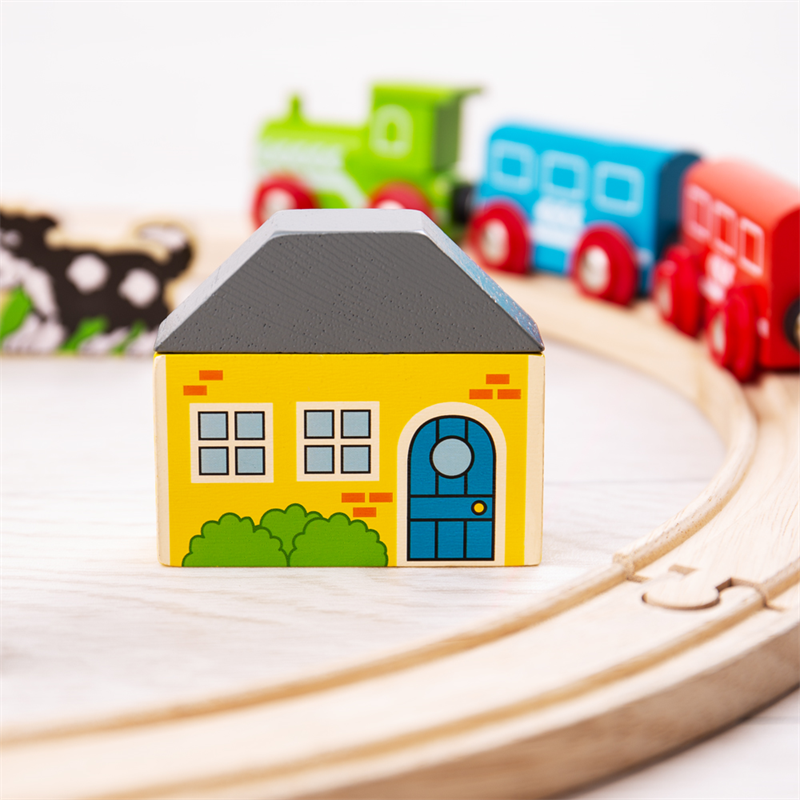 Short Curves Wooden Train Track - Big Jigs | Toys Bikes Games Toy Shop ...