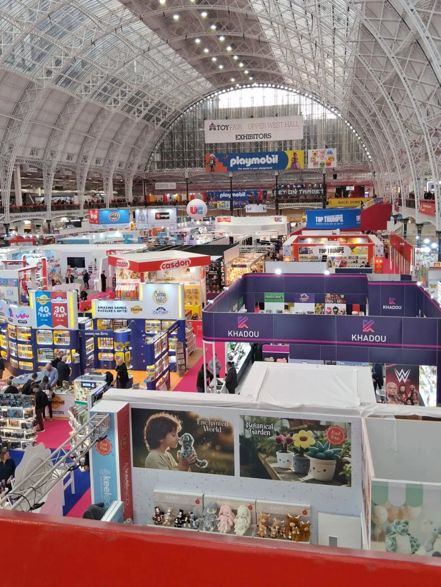 It maybe 🌧wet &amp; grey🌧 here in Kingsbridge but it's 🌈bright &amp; colourful🌈 at @toyfairuk and full of new toys, new suppliers and lots of inspiration for the year ahead!

Julia is there for the next few days, watch this space for sneak peeks 