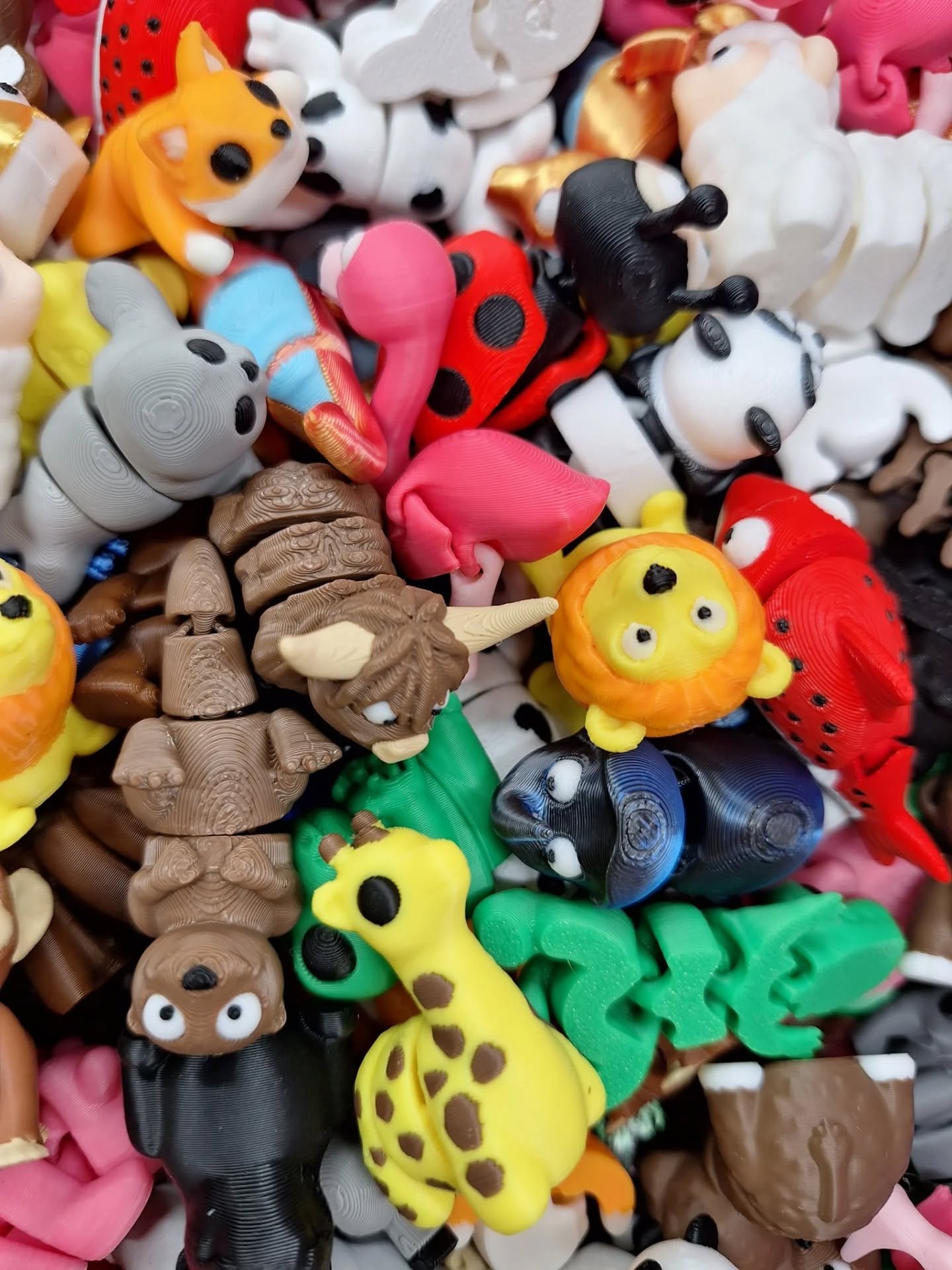 🌟JIGGLE PALS Series 3 &amp; EASTER JIGGLE PALS are here!🌟

Perfect for pocket money purchases &amp; Easter gifts!

&pound;2 each.

🐠🦒Hurry, We currently have a couple of "ULTRA RAREs" and "HARD TO FINDs" in our tub!🦒🐠