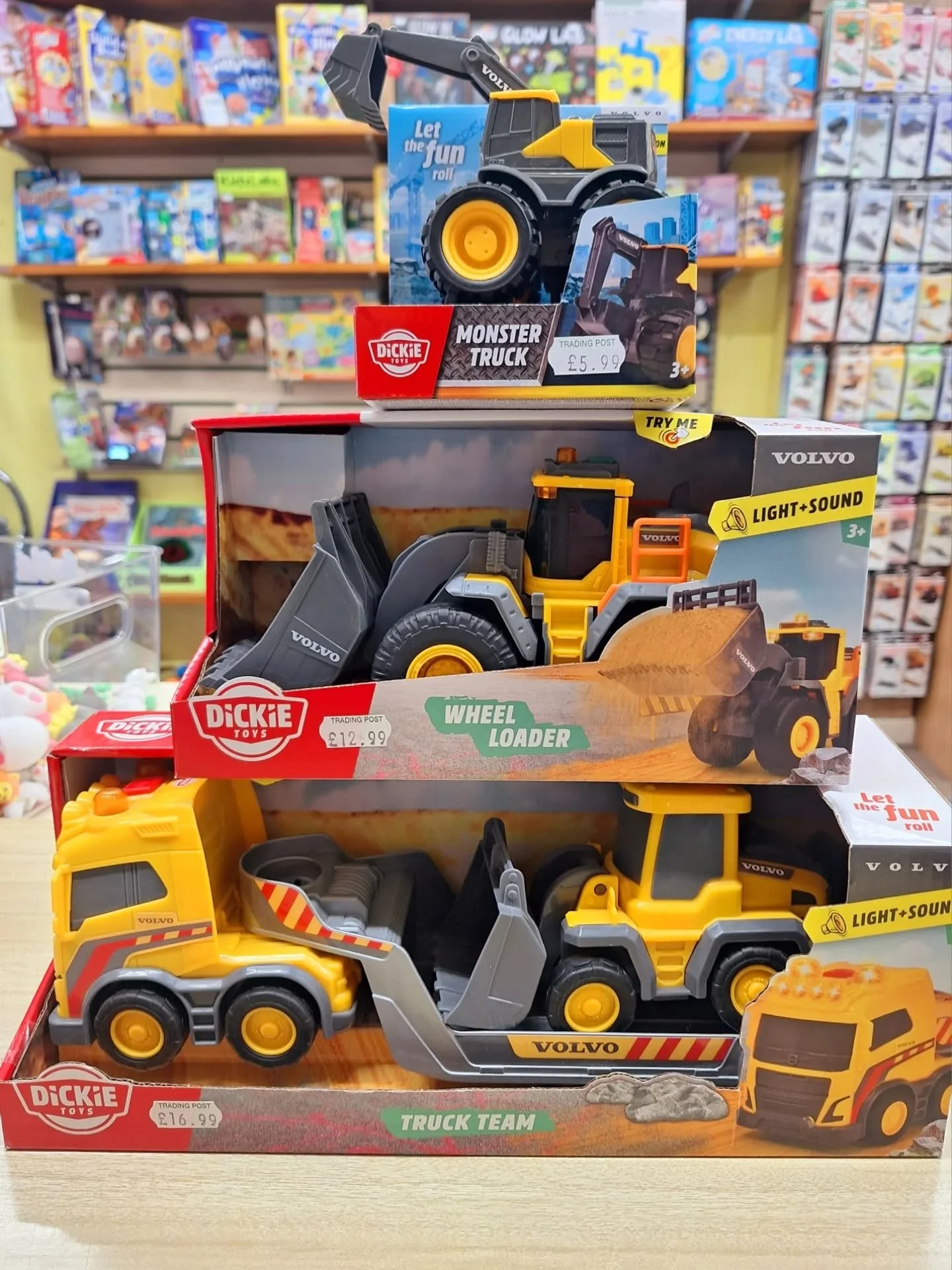 ⚠️👷🏽&zwj;♂️🏗🚧DIGGERS &amp; DUMPERS🚧🏗👷🏻&zwj;♀️⚠️

We have had lots of new vehicles delivered in the last couple of weeks!

Pop in &amp; see our full ranage CONSTRUCTION vehicles, FARM vehicles, EMERGENCY SERVICE vehicles and more, including BR