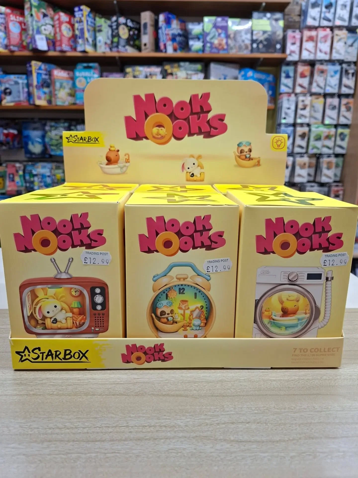 💛NOOK NOOKS💛

Nook Nooks by Starbox have arrived. You will find them alongside many of our other 'Blind Box' series and on page 8 of our CHRISTMAS CATALOGUE.

Meet Nook Nooks...
"Mini collectible characters inside miniature scenes. Every unbox