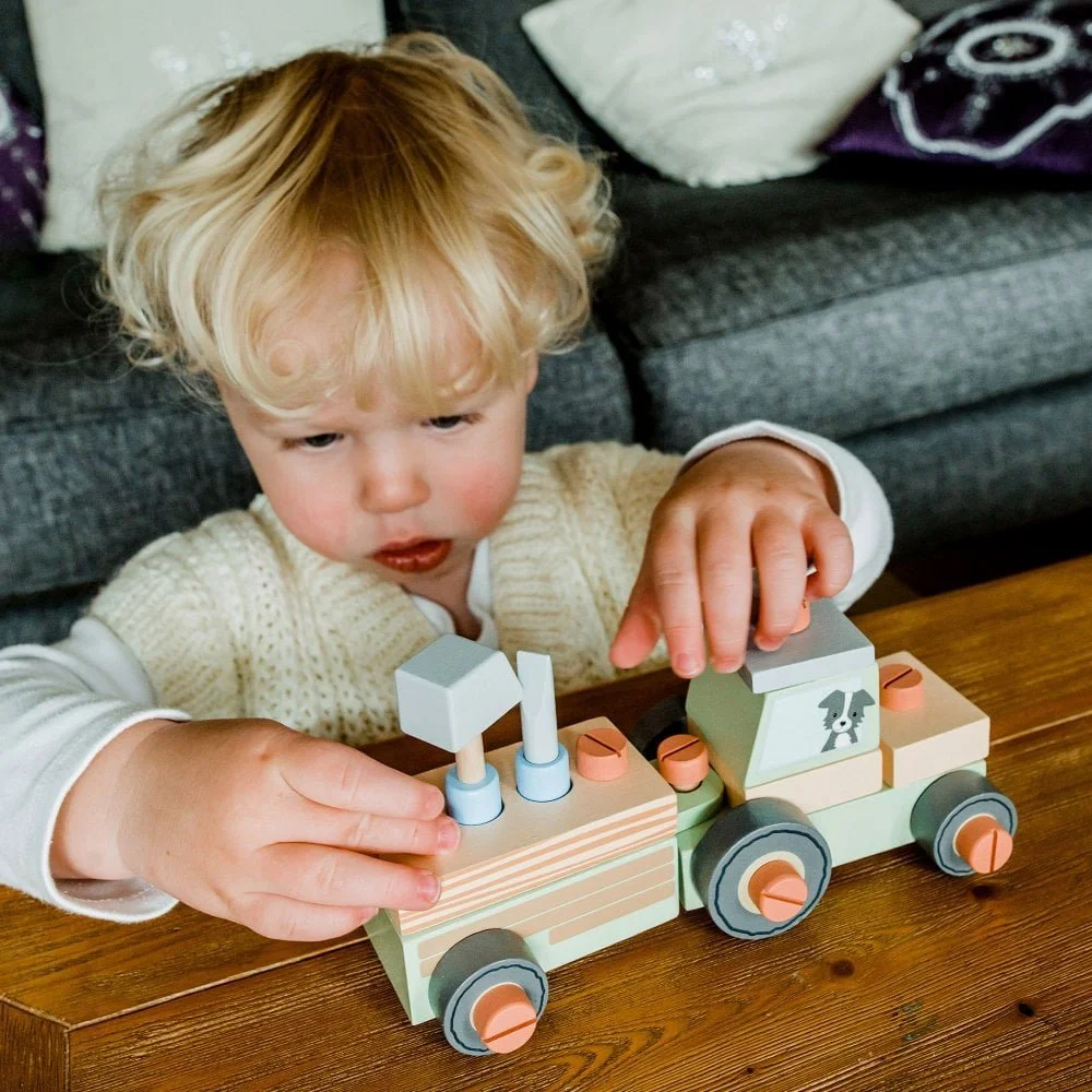 orange-tree-toys-buildable-tractor-wooden-toy-p43033-106265_image.jpg