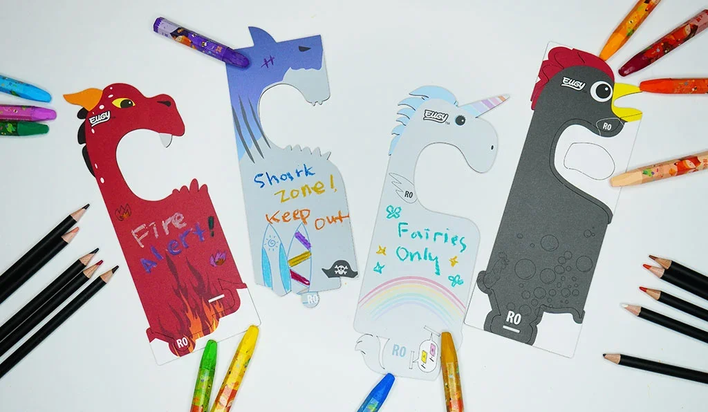Door-hanger_diy_photo.webp