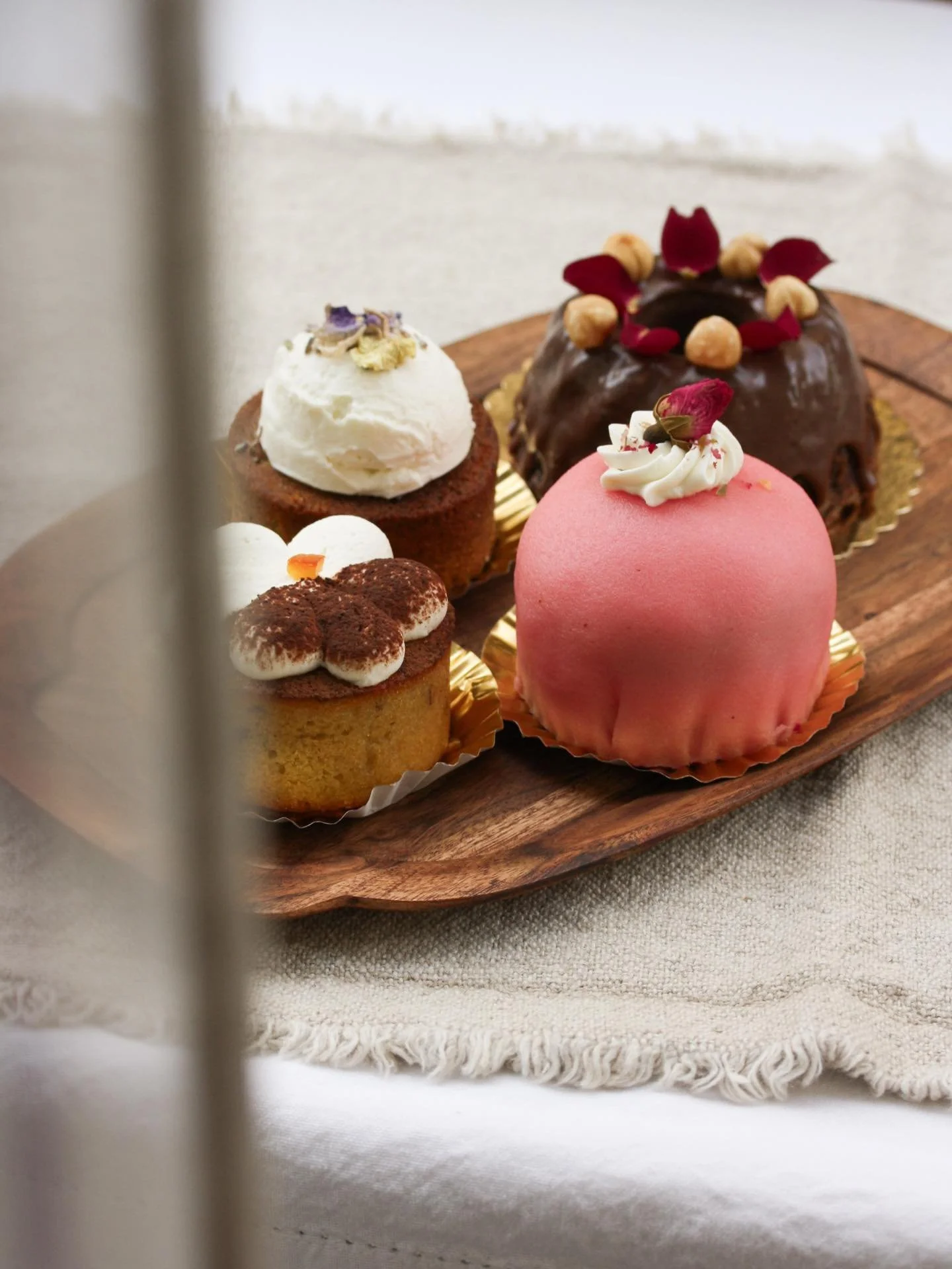 2026-2016: &iexcl;el amor por los minipasteles sigue tan fuerte como siempre! La primera foto es de este a&ntilde;o, recetas que se me ocurrieron durante las Navidades y que tuve que probar en cuanto volv&iacute; a la cocina.

Las otras tres fotos so