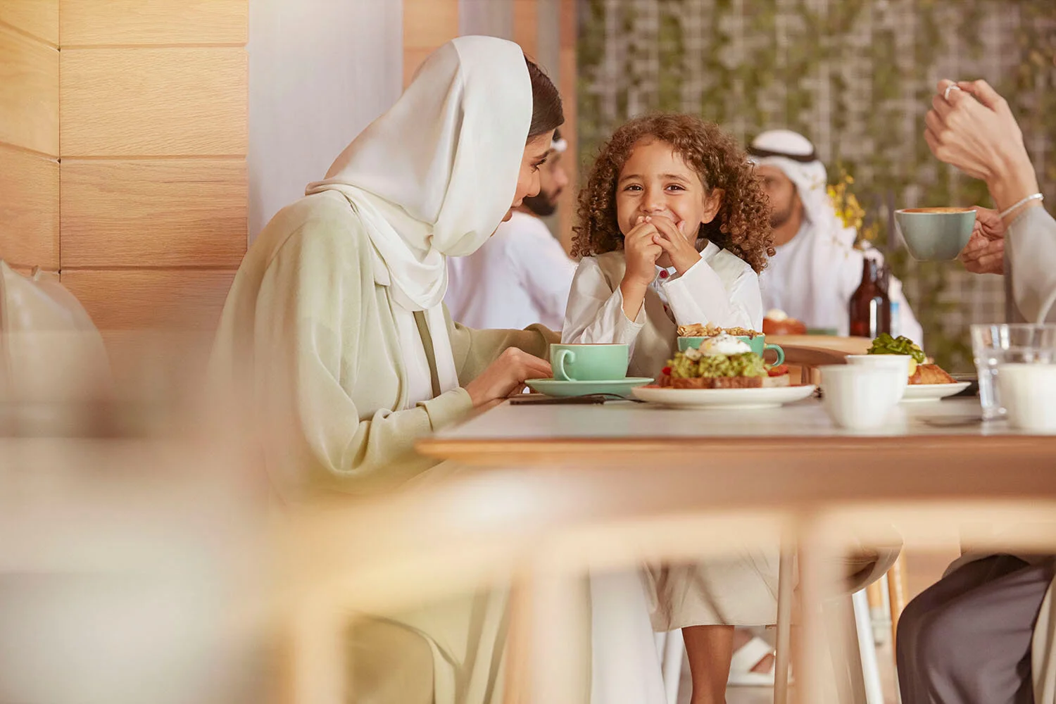 aldar_hotel_simon_winnall_007.jpg