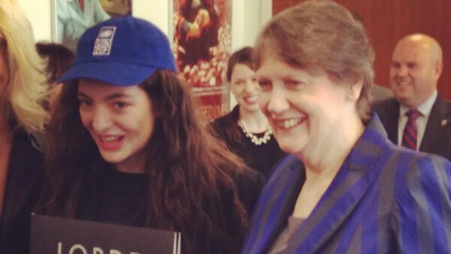 Lorde visits Helen in New York