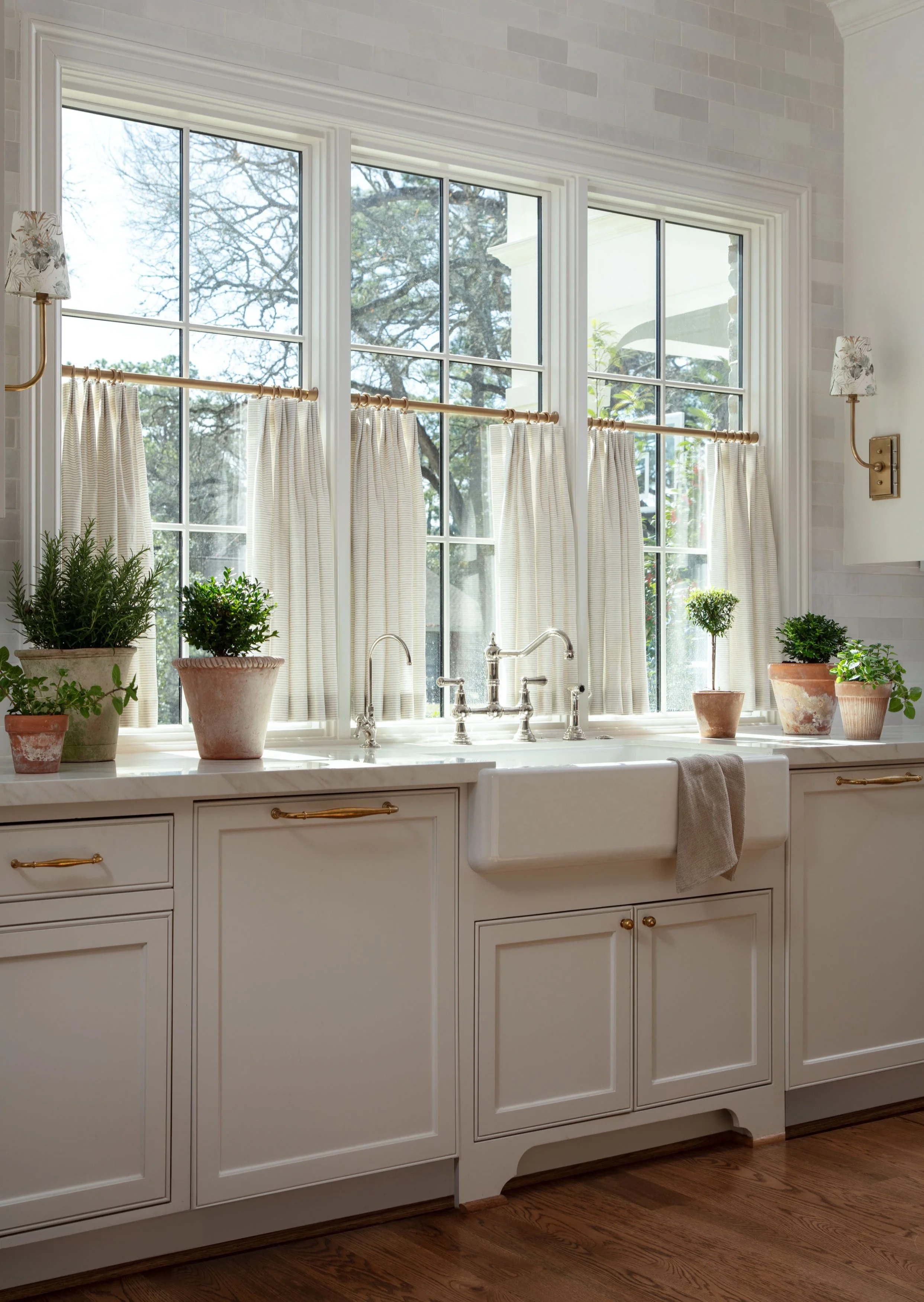 Kitchen-Window-WEB.jpg