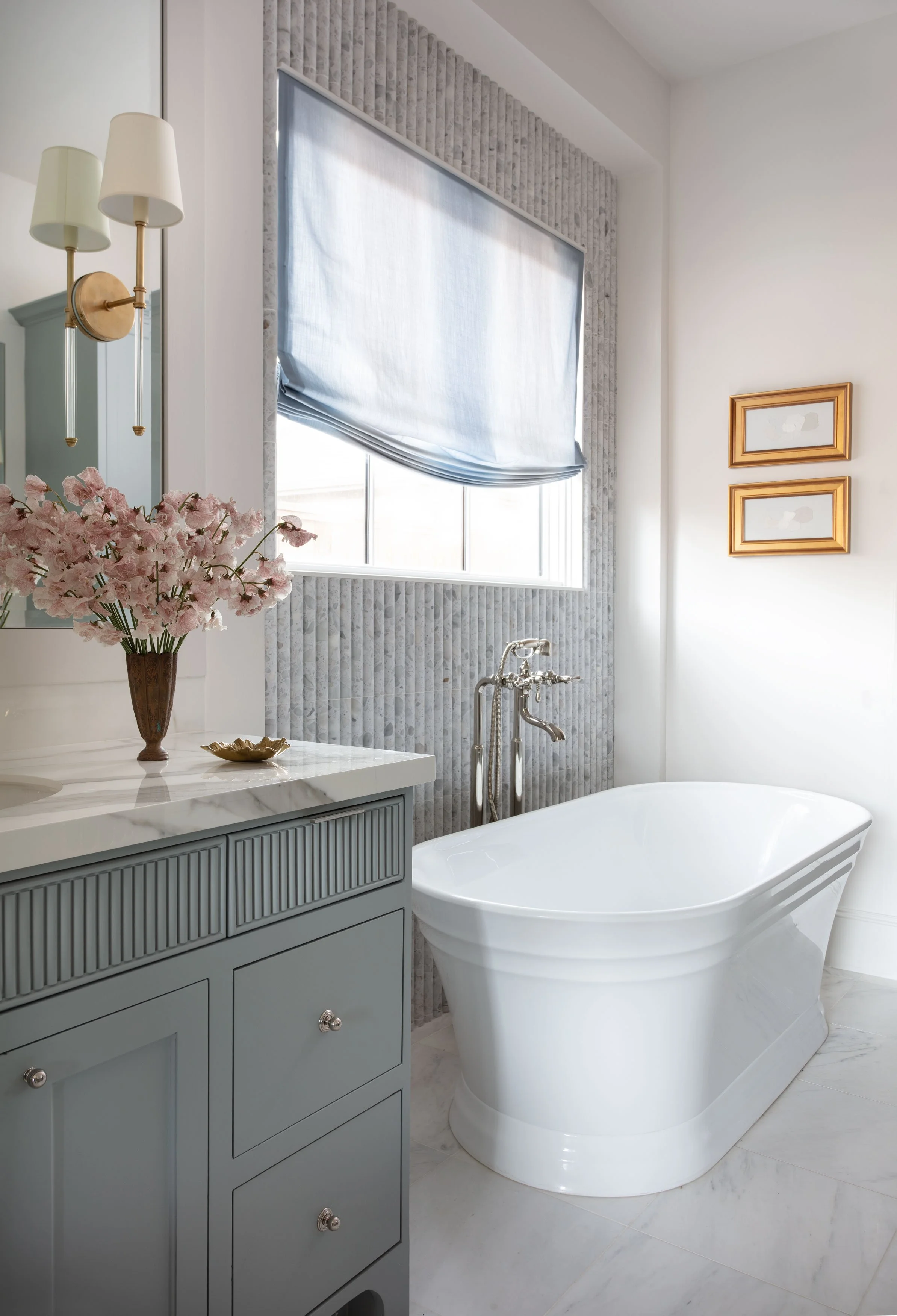Master-Bathtub-WEB.jpg