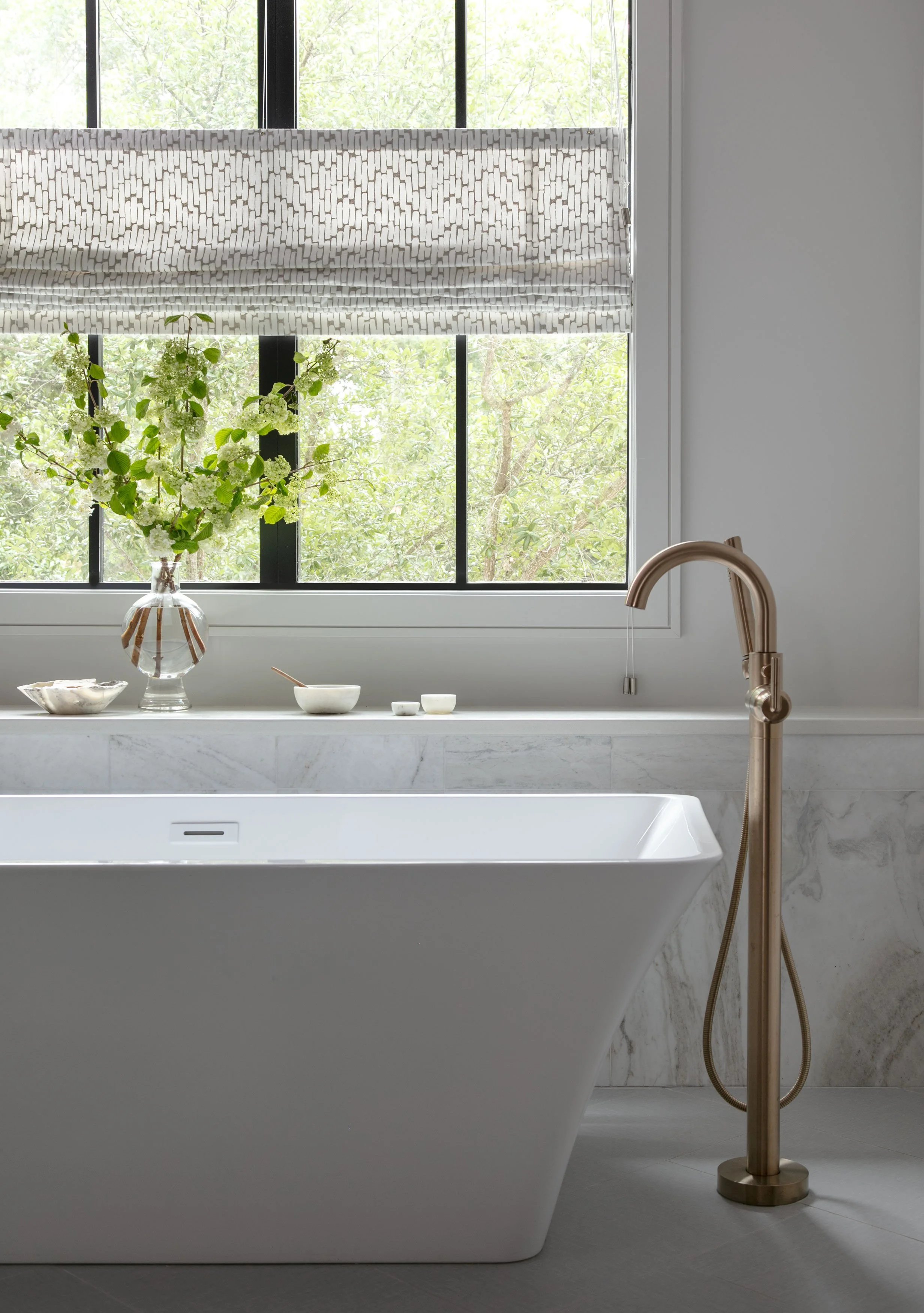 Master-Tub-Closeup-WEBbarryknoll.jpg