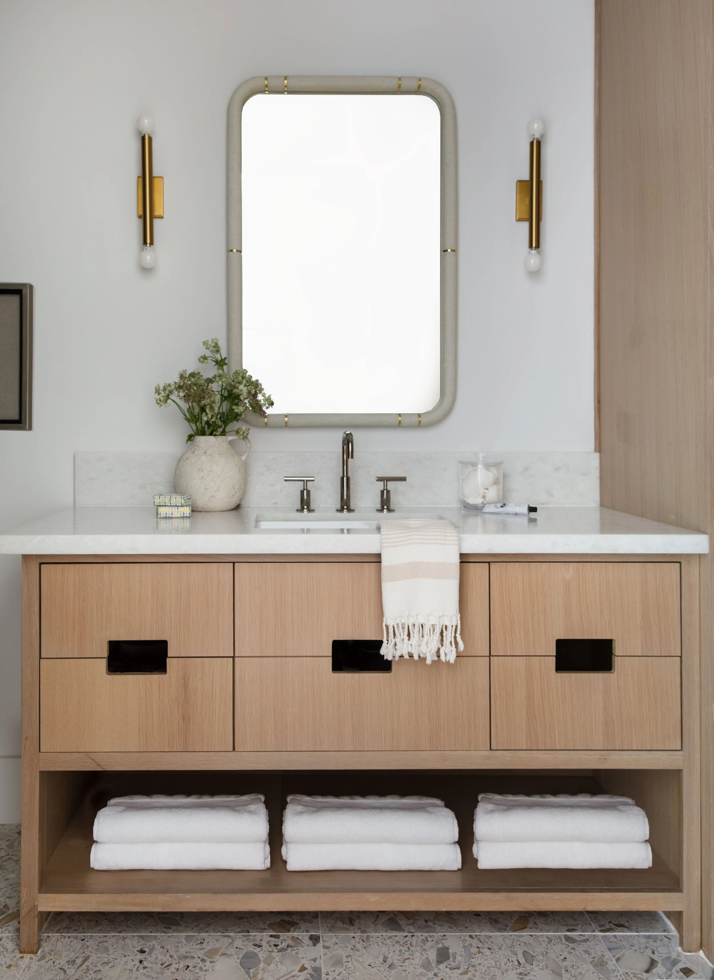 Guest-Bath-Vanity-WEB.jpg