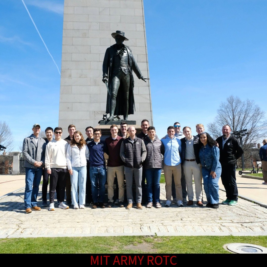 Exploring history where it happened!  Our MS4s took a deep dive into the past yesterday with a staff ride at Bunker Hill. Analyzing battles, learning lessons, and connecting with the past. 

#ArmyROTC #GoArmy #JoinArmyROTC #FreedomBrigade #DecideToLe