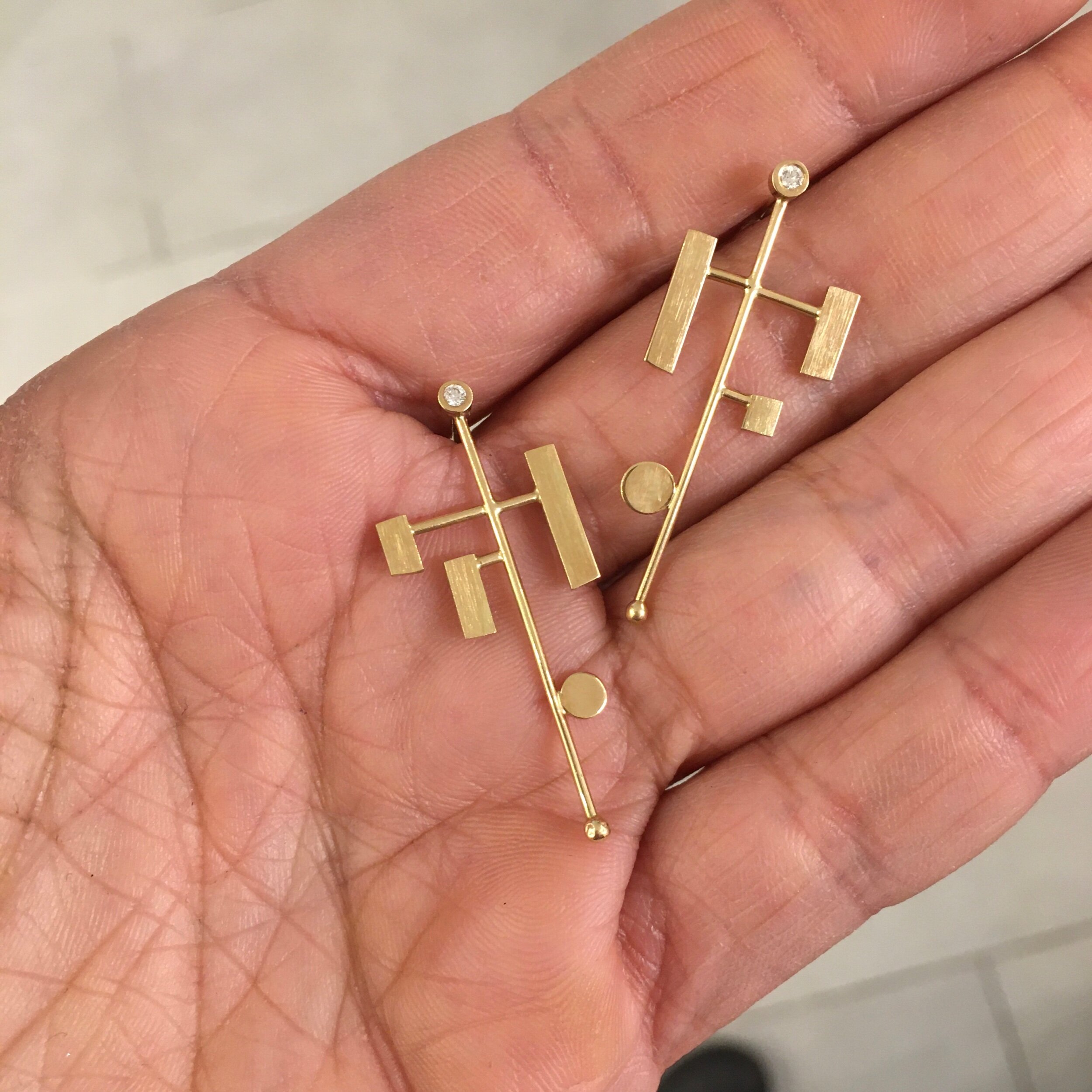 3D325ADD-BC2C-4B36-9001-11B3D6F57C0A