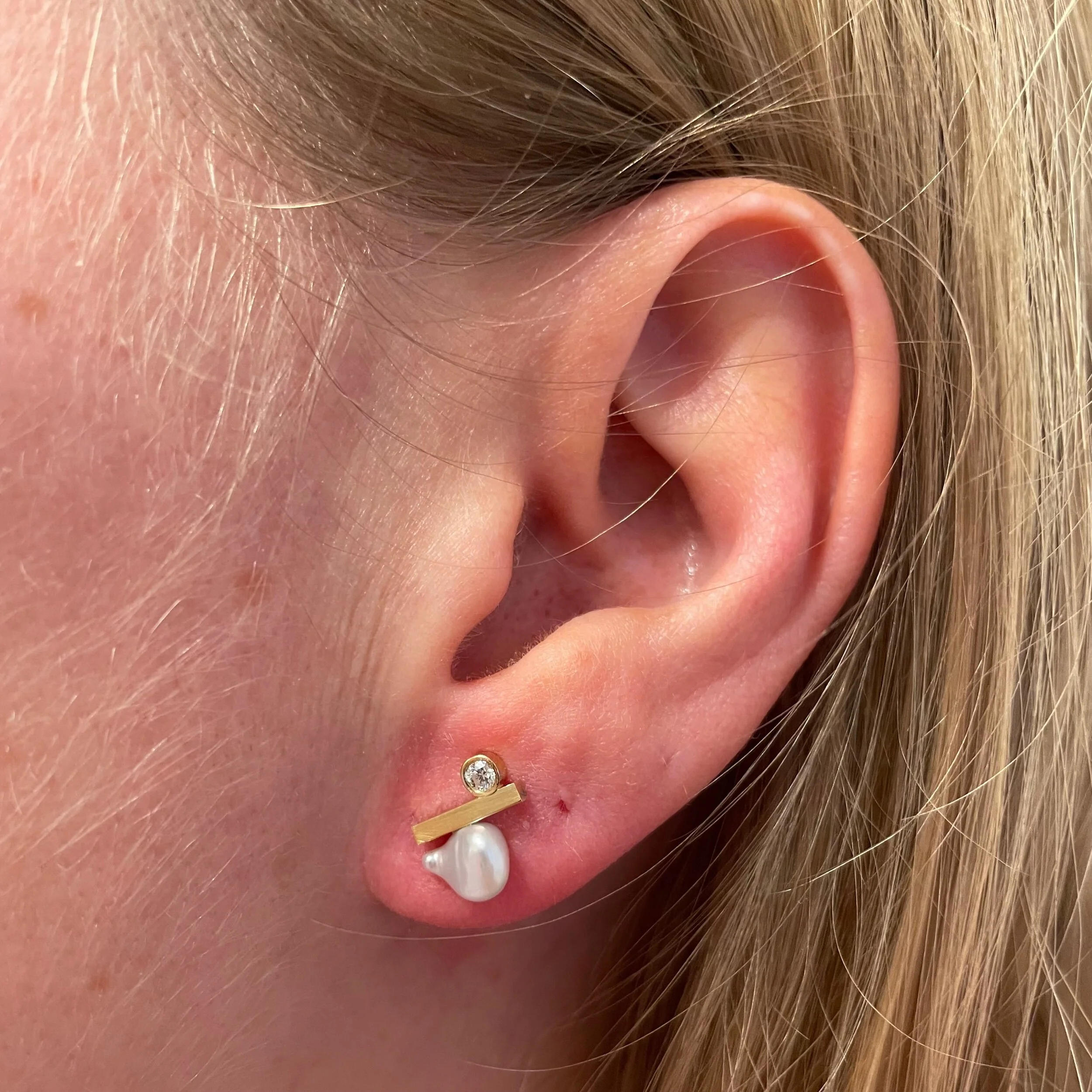 C78DB618-CBE4-458D-8693-8836A6CB5911