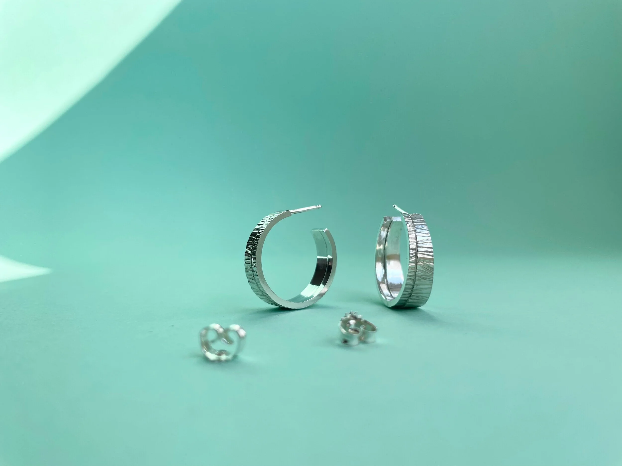 D98B5724-11CB-4F55-BAE6-2141859A0020