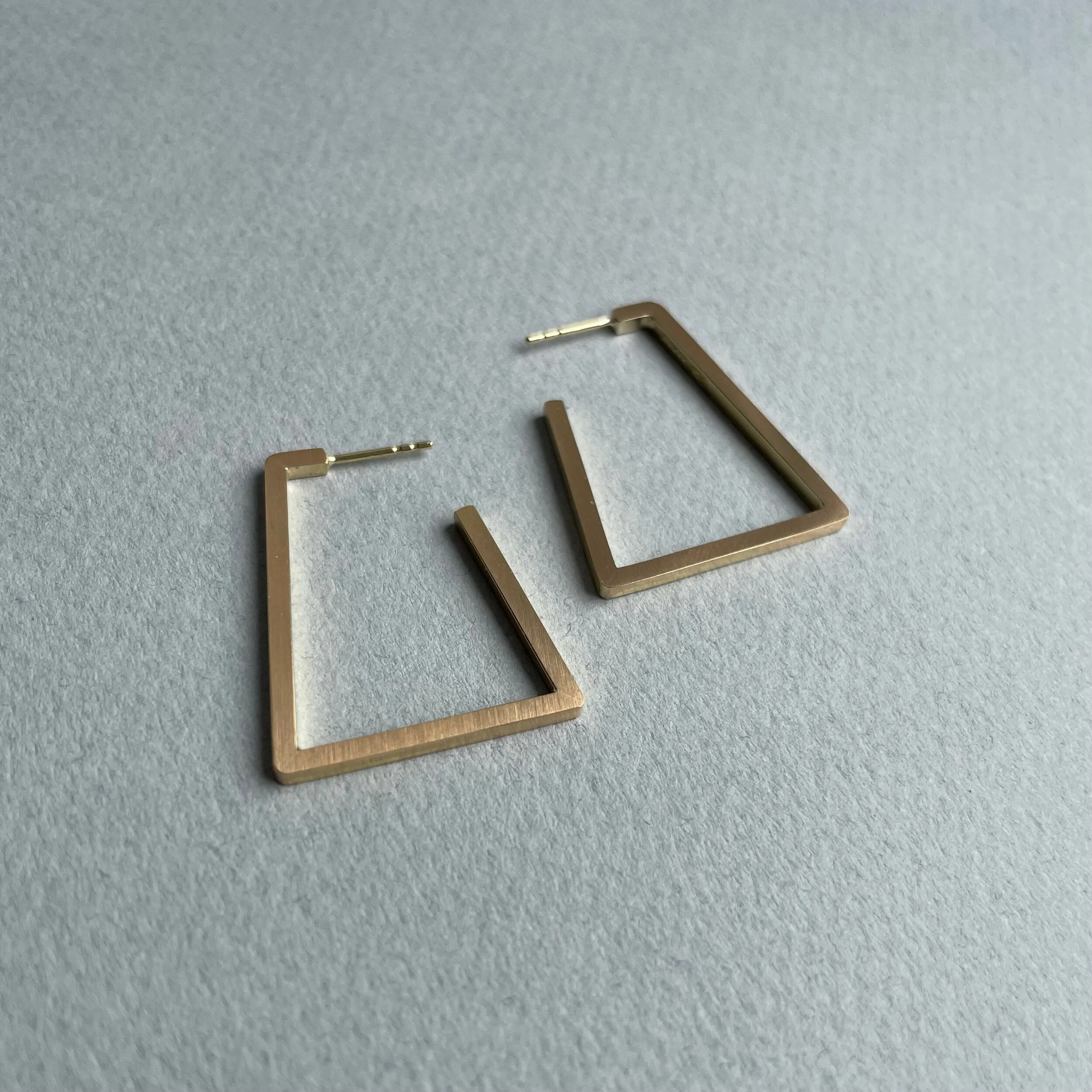 4BBB0F9B-3F69-4D4B-AFED-2DB1E8E8FBF5