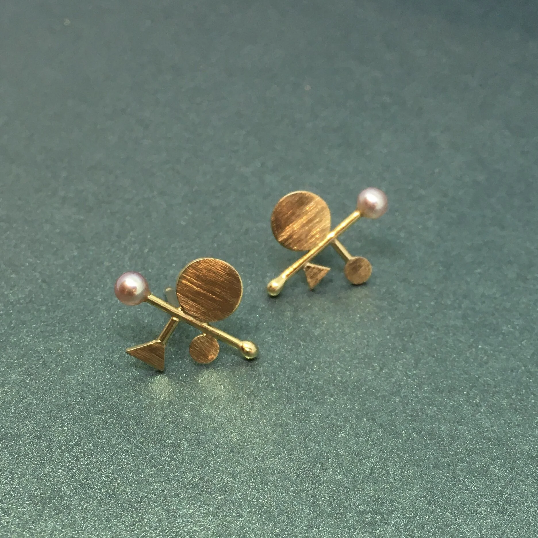 0CA52824-5131-429B-B7C9-ABE7C74C0649