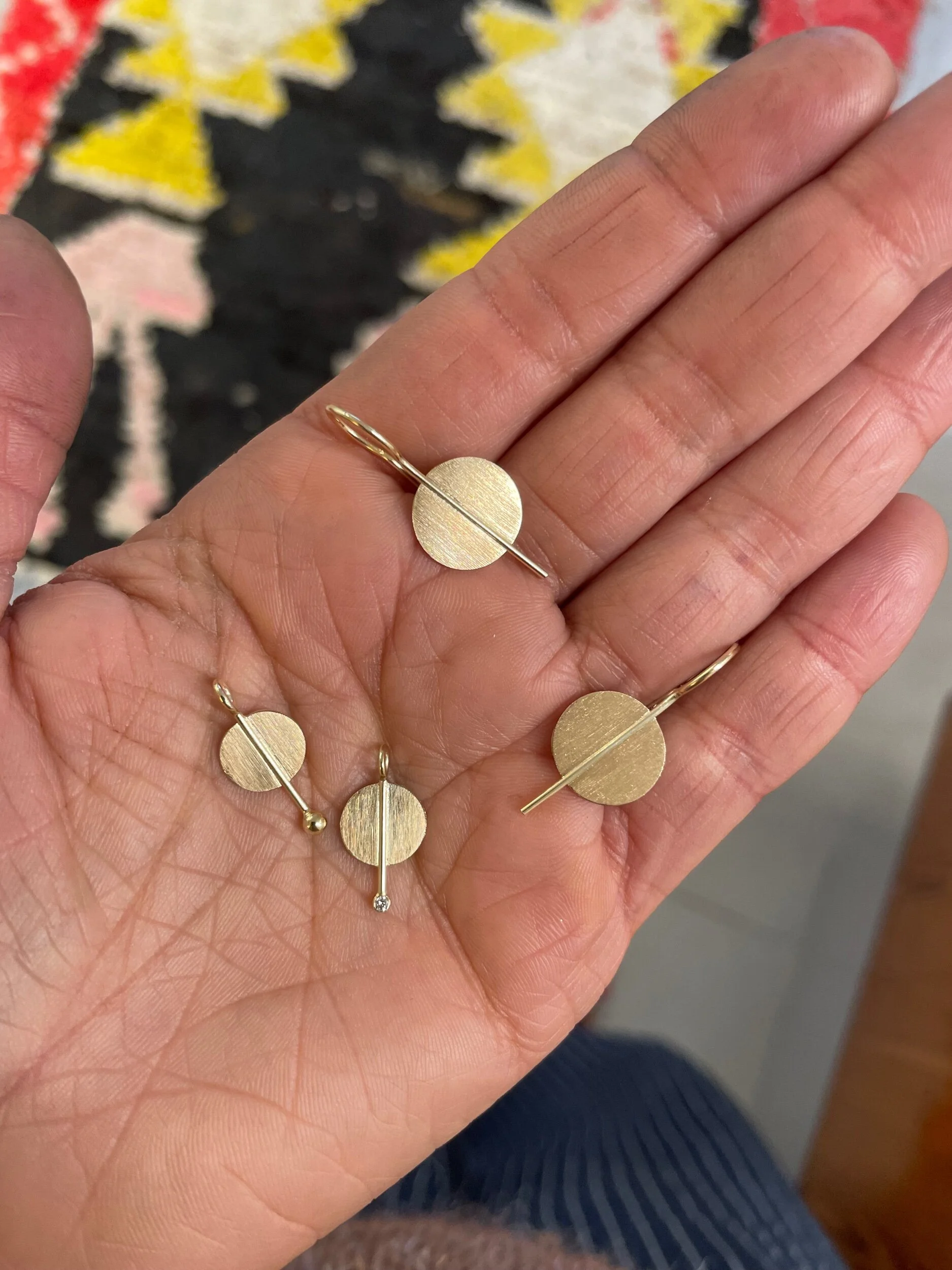 B9BB084E-ED3A-4E4C-941C-6A48F479FA22