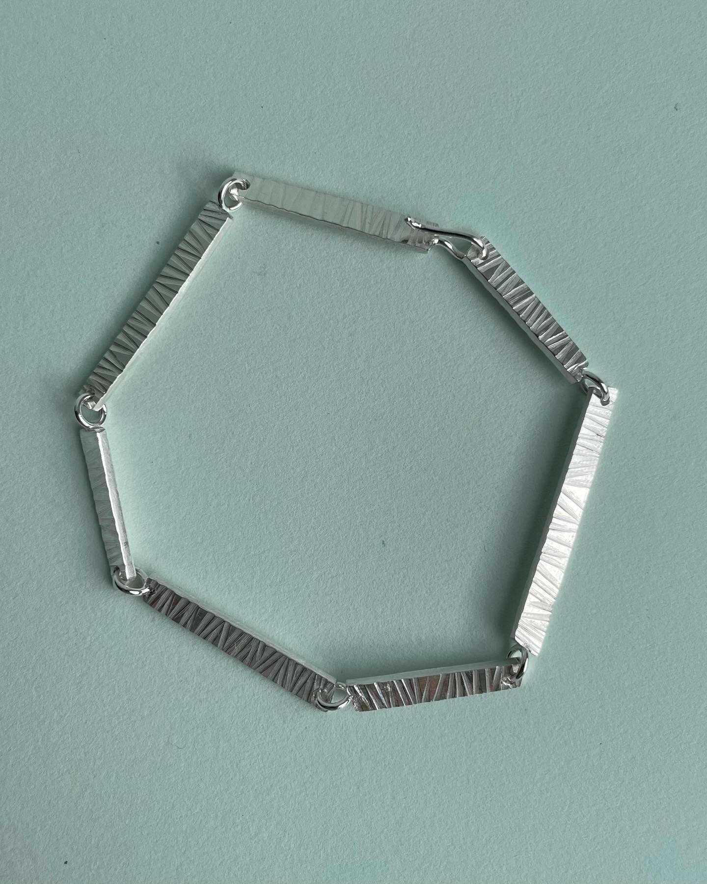 D7F774BC-3F5F-437B-875B-36FC5962B1C0