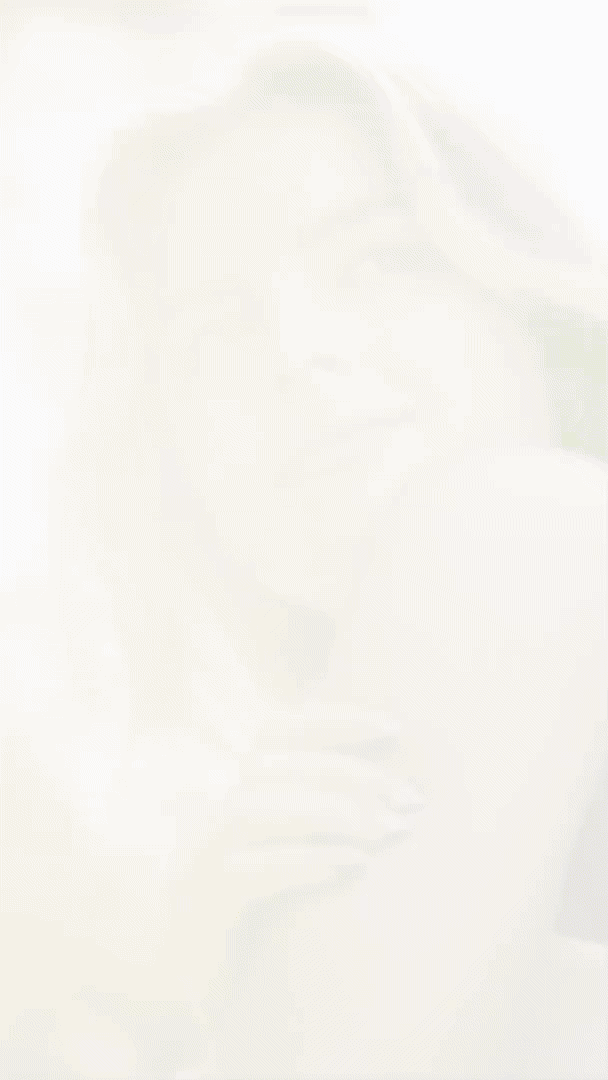 saveinsta.cc_480p-addison-rae-goes-home-trailer-snap-originals-ezgif.com-video-to-gif-converter.gif