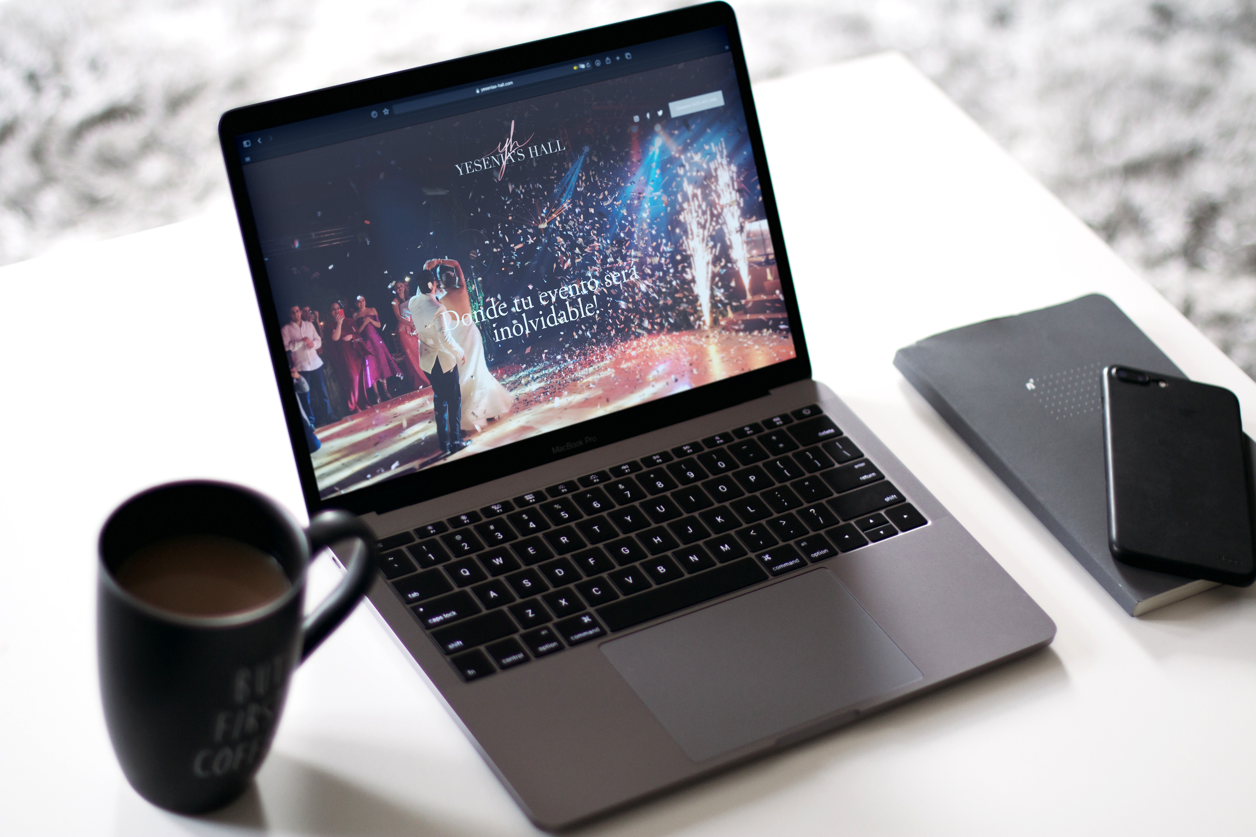 macbook app ui mockup set Vol 12 B.png