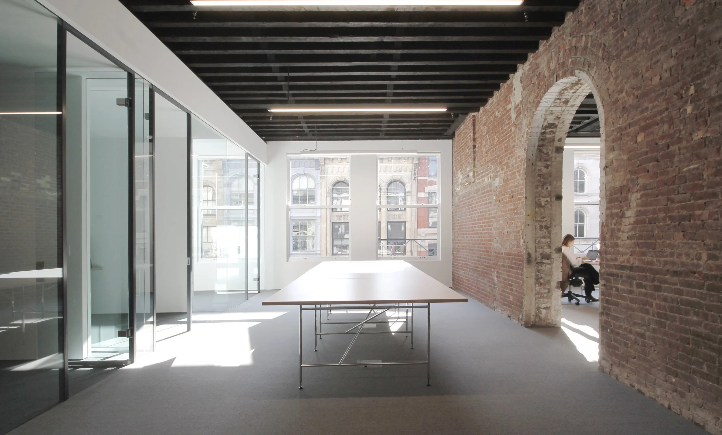 Office 01.jpg