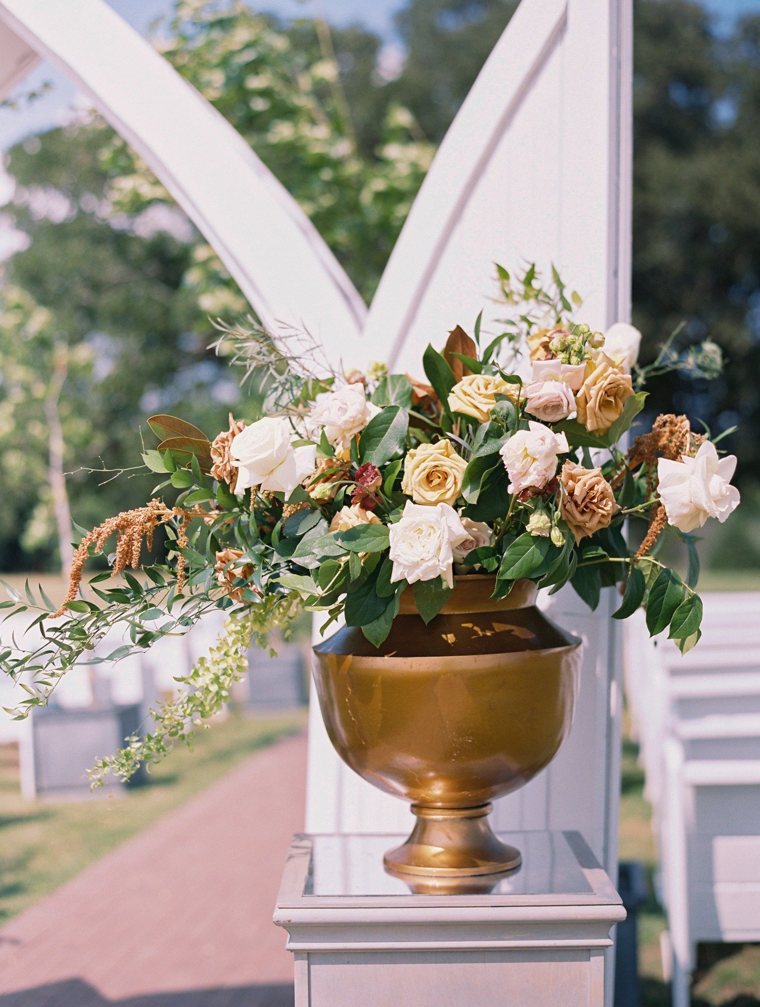 Large Gold Urn (floral not included)